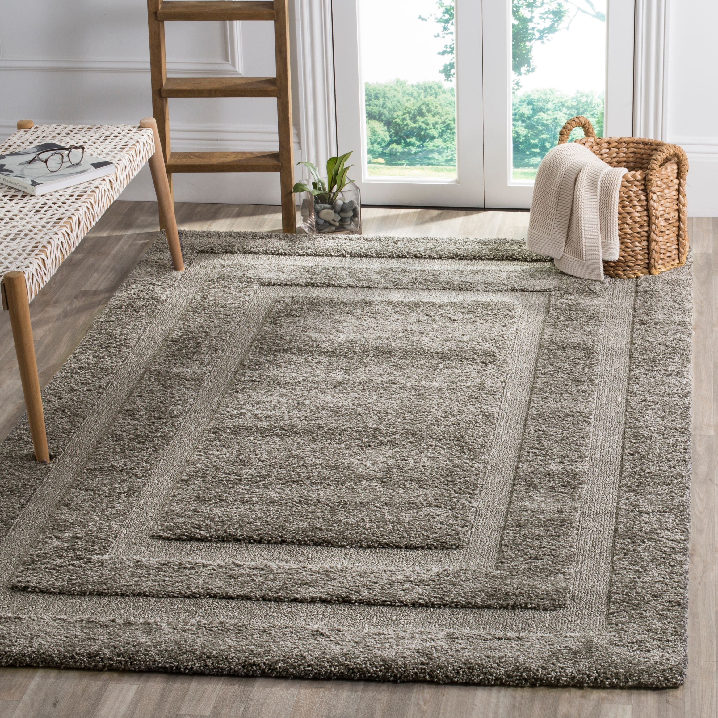 SAFAVIEH Florida Mason Bordered Shag Area Rug, Grey, 4' x 4' Square