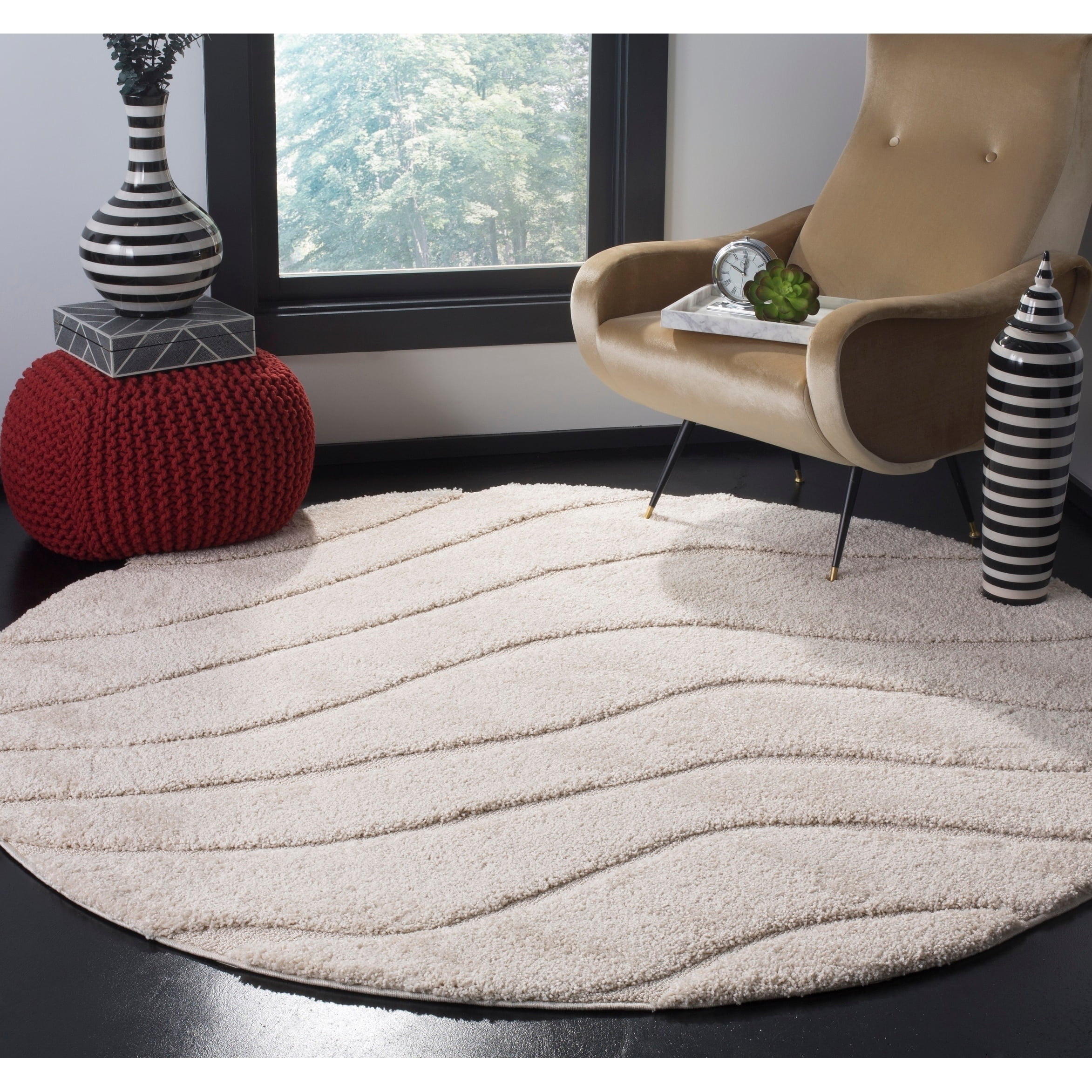 SAFAVIEH Florida Tabitha Geometric Waves Shag Area Rug, Cream, 5' x 5' Round