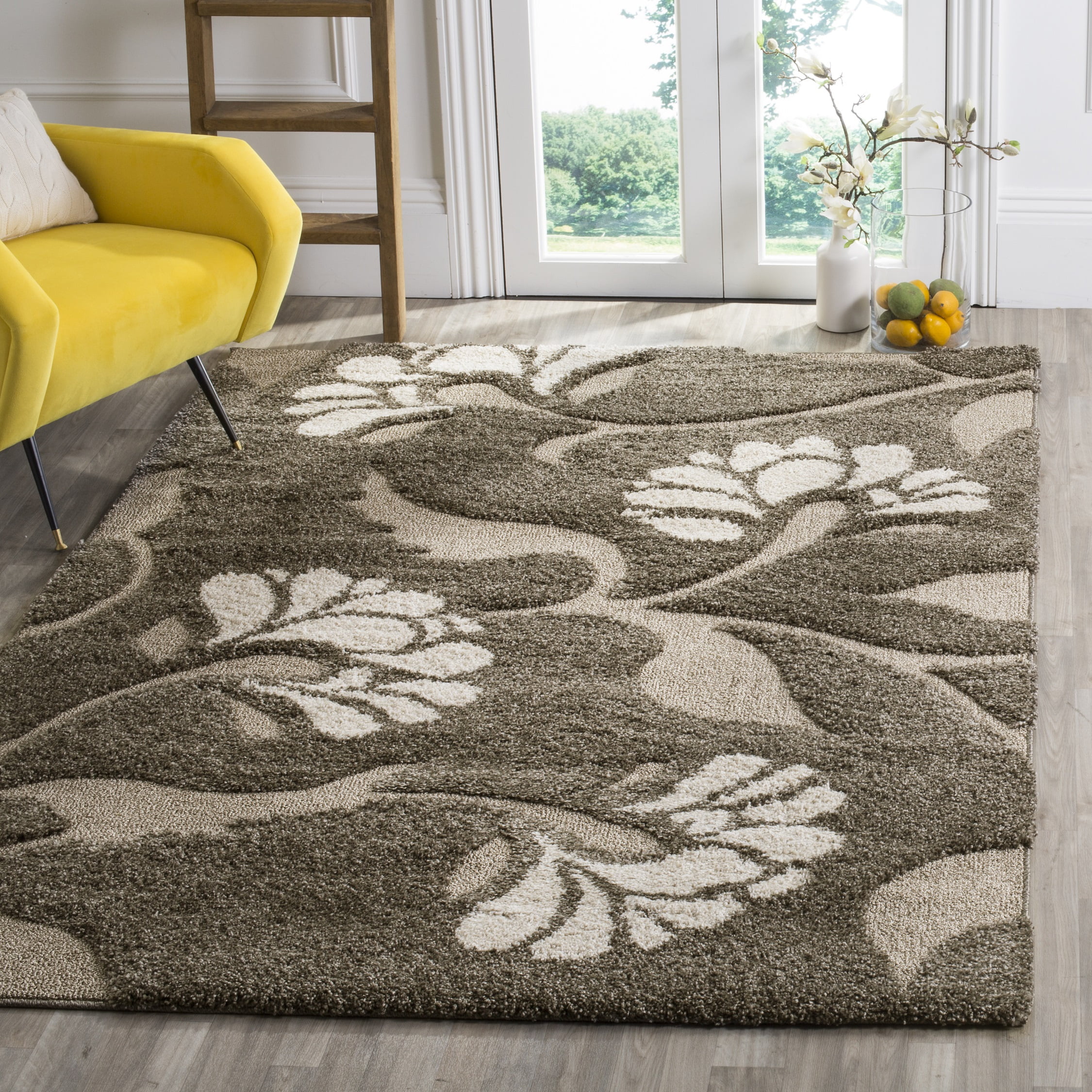 Florida Shag Smoke and Beige Floral Synthetic Rug