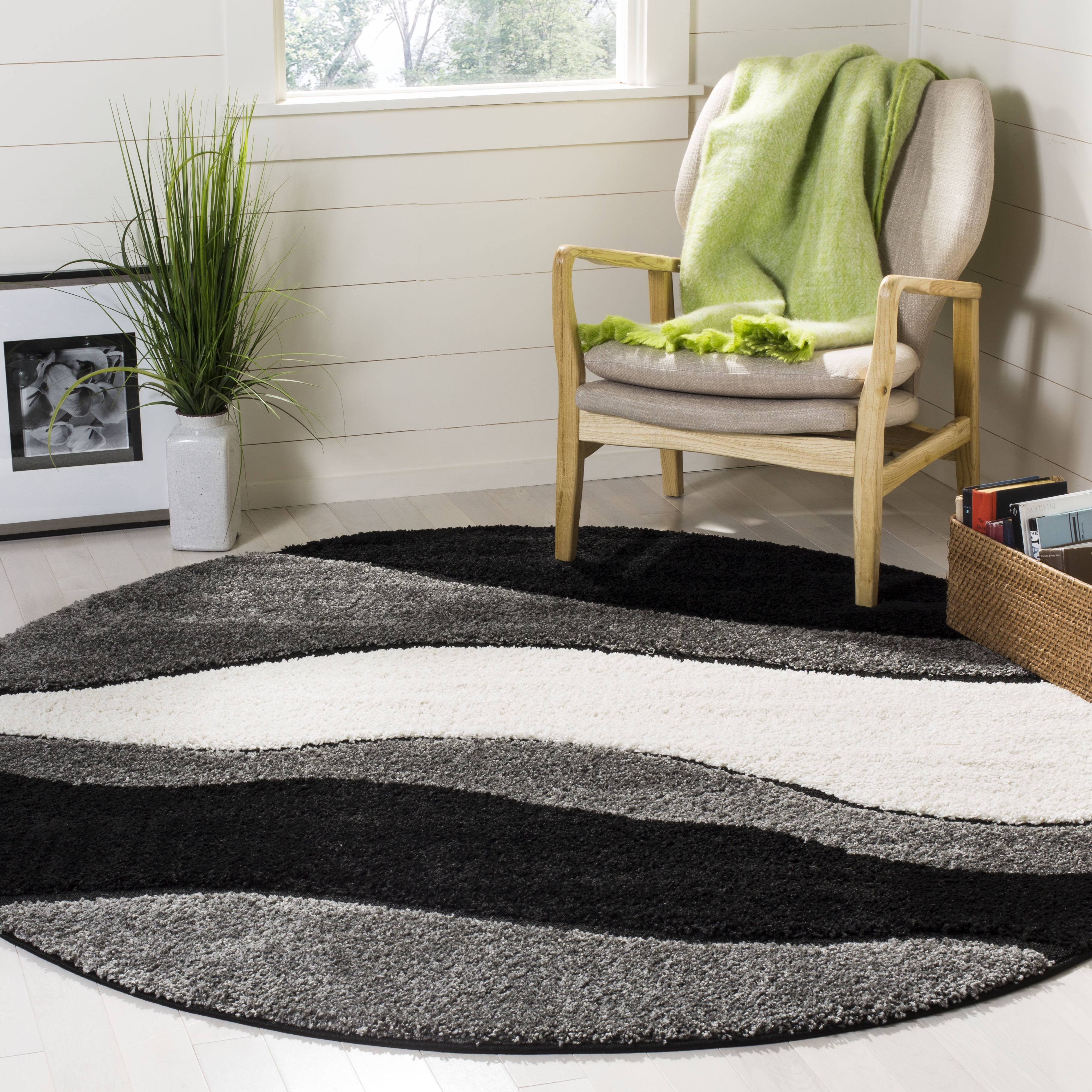 SAFAVIEH Florida Tyler Geometric Waves Shag Area Rug, Grey/Black, 6'7