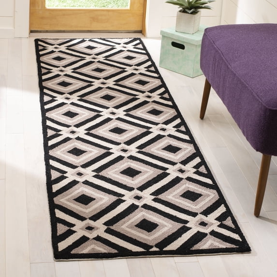SAFAVIEH Four Seasons Nicole Geometric Runner Rug, Black/Grey, 2'3" x 6'