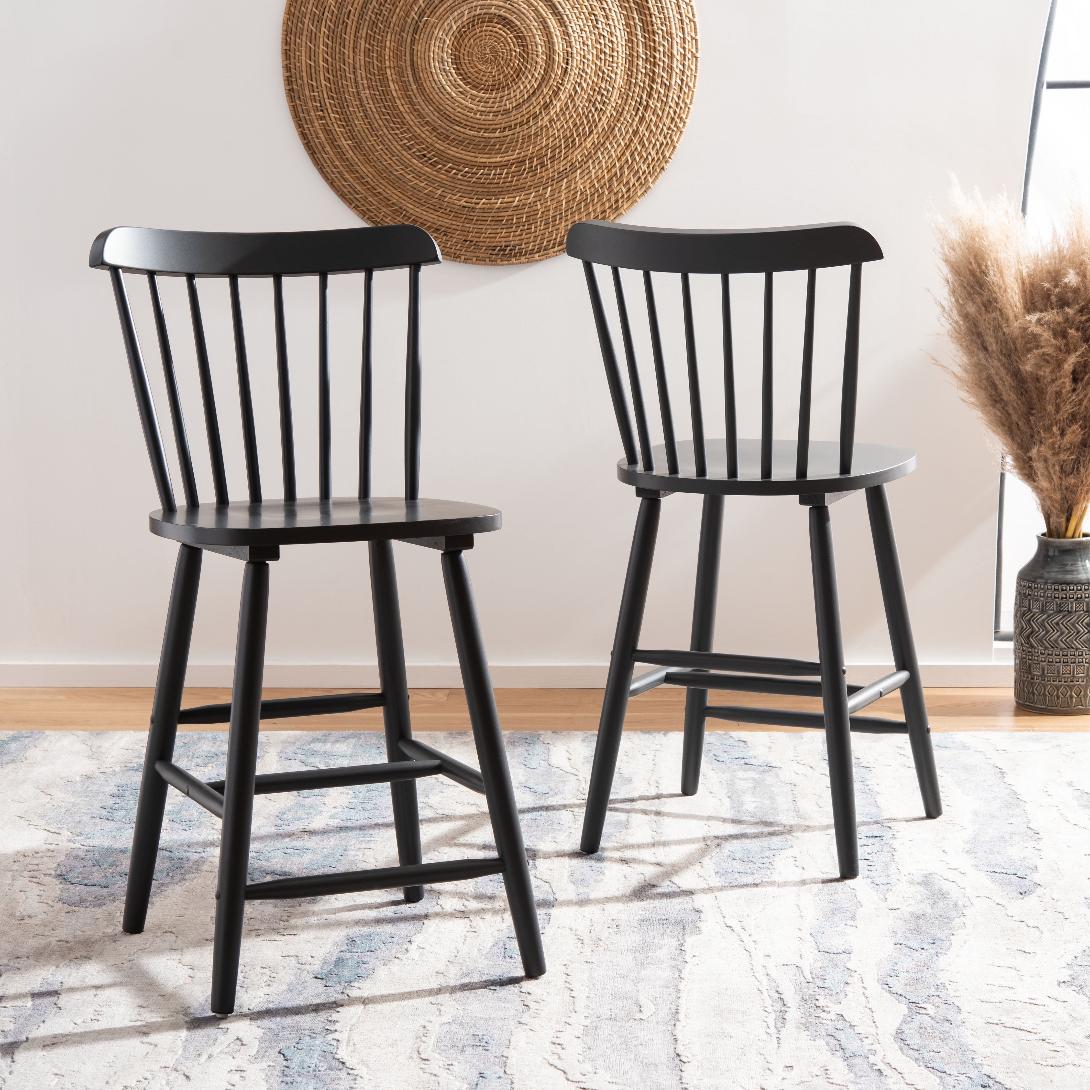 SAFAVIEH Galena Solid Spindle Back Counter Stool with Footrest