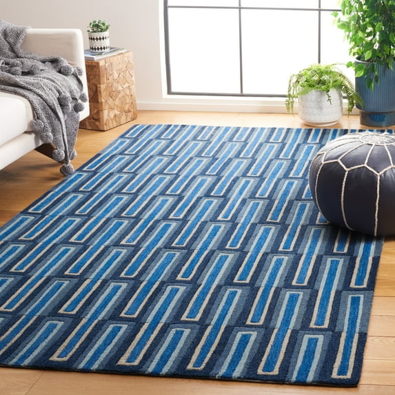 Safavieh Genre Cainneach Geometric Area Rug, Blue/Ivory, 6' x 9'