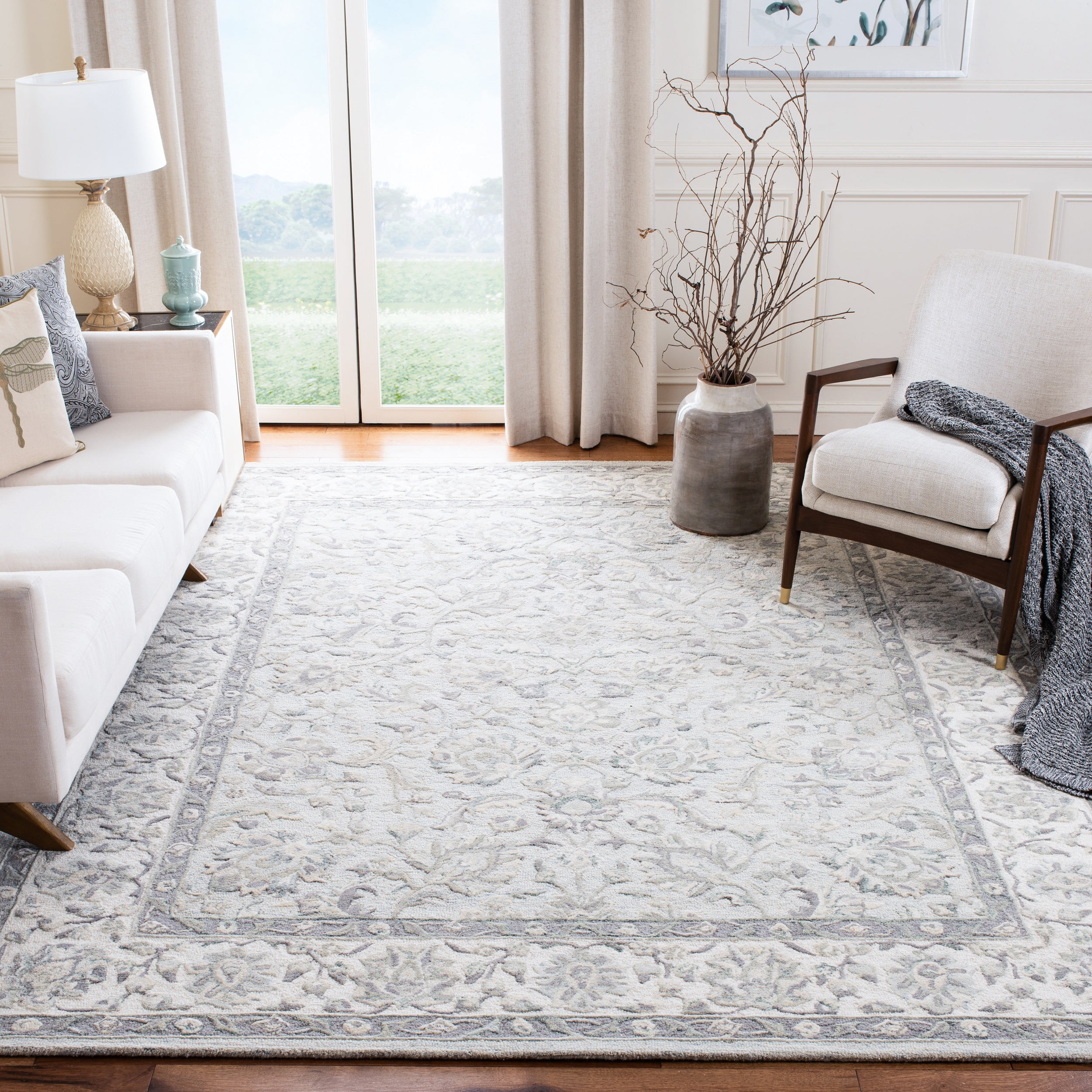 SAFAVIEH Glamour Pierce Floral Bordered Wool Area Rug, Light Blue/Ivory, 5' x 8'