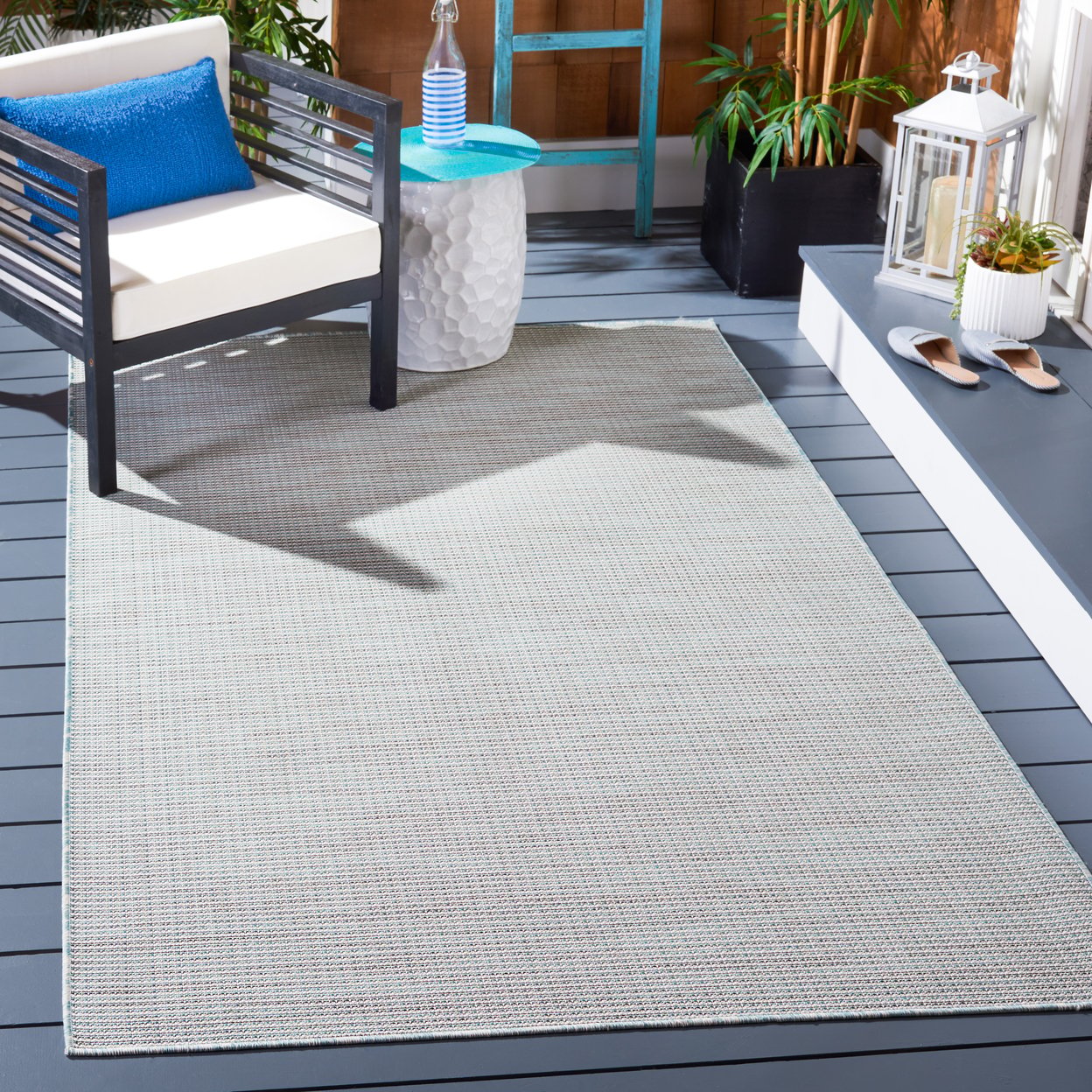 SAFAVIEH Hampton Guliana Zig-Zag Indoor/Outdoor Area Rug, Beige/Aqua, 6'5" x 6'5" Round