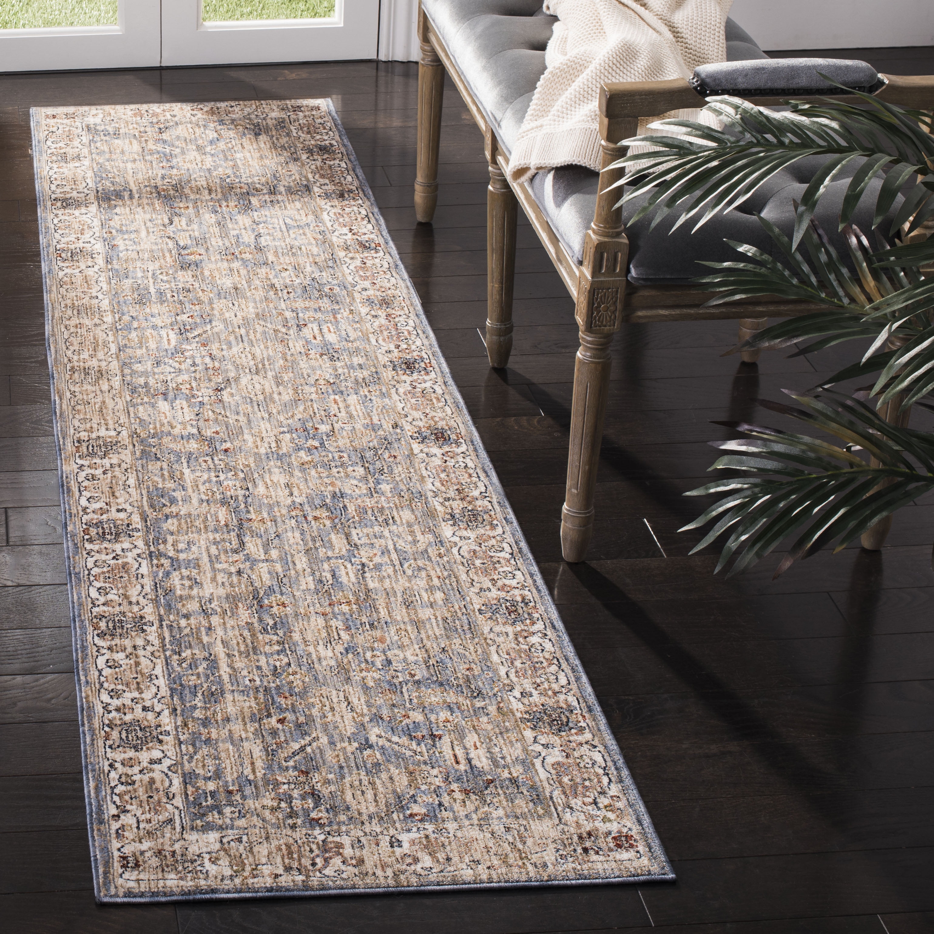 SAFAVIEH Heirloom Collection Accent Rug - 3' X 5', Light Blue & Ivory, Non-Shedding & Easy Care, Ideal For High Traffic Areas In Entryway, Living Room, Bedroom (HRL704M
