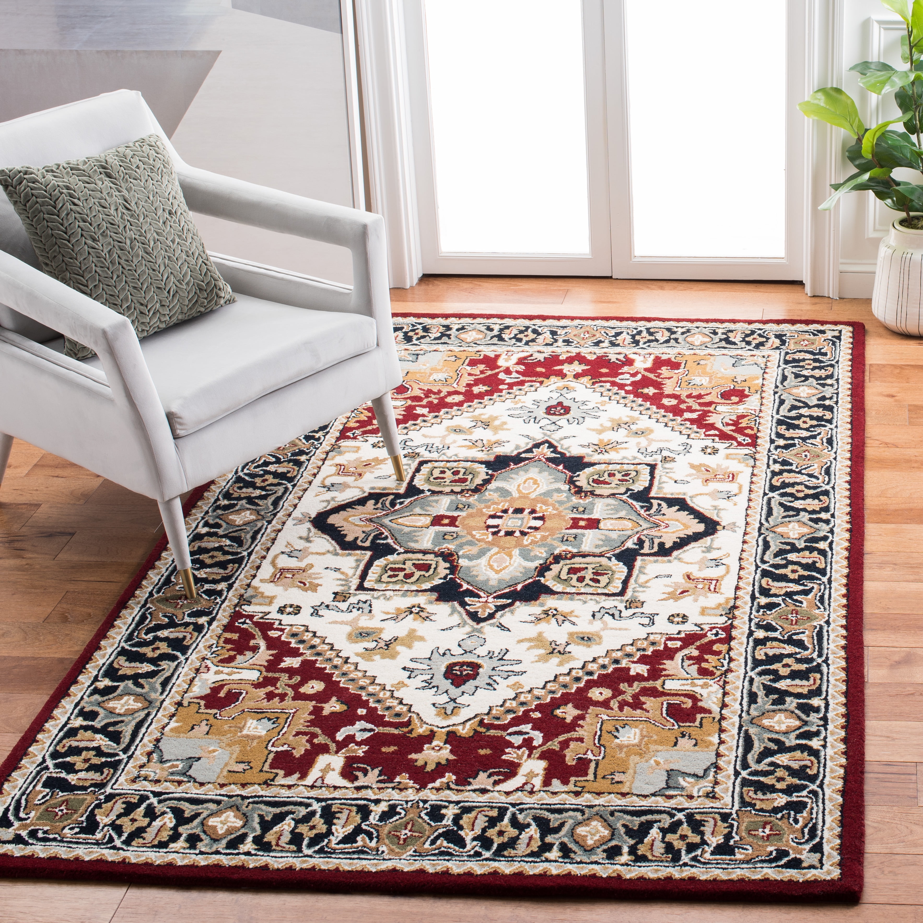 Safavieh Heritage York Oriental Wool Area Rug, Ivory/Red, 3' x 5'
