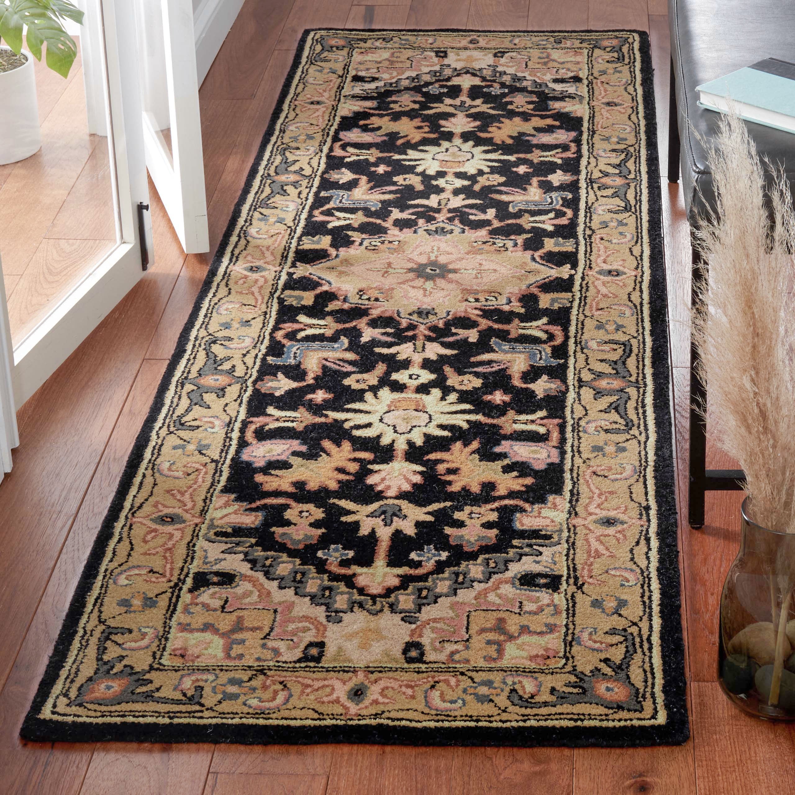 Safavieh Heritage York Oriental Wool Runner Rug, Black/Gold, 2'3" x 12'
