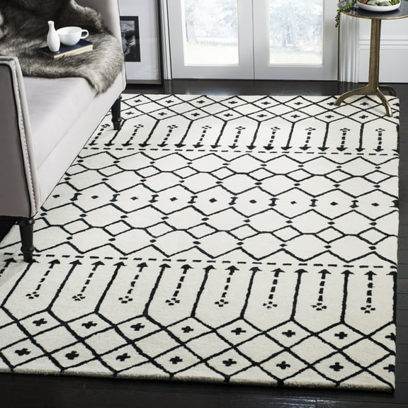 SAFAVIEH Himalaya Darin Geometric Wool Area Rug, Ivory/Black, 9' x 12'