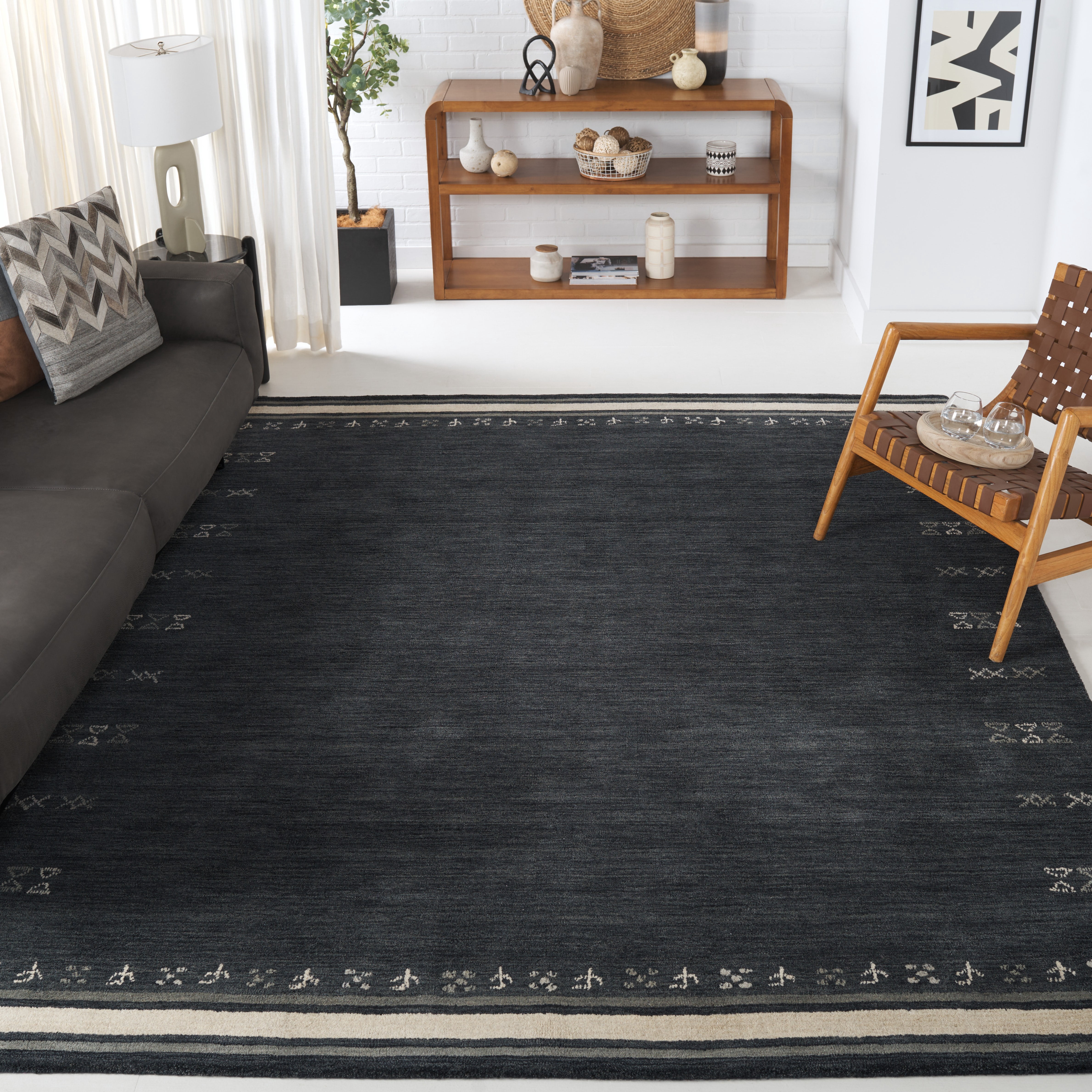 Safavieh Himalaya Dorothea Solid Wool Area Rug, Charcoal, 8' x 10'