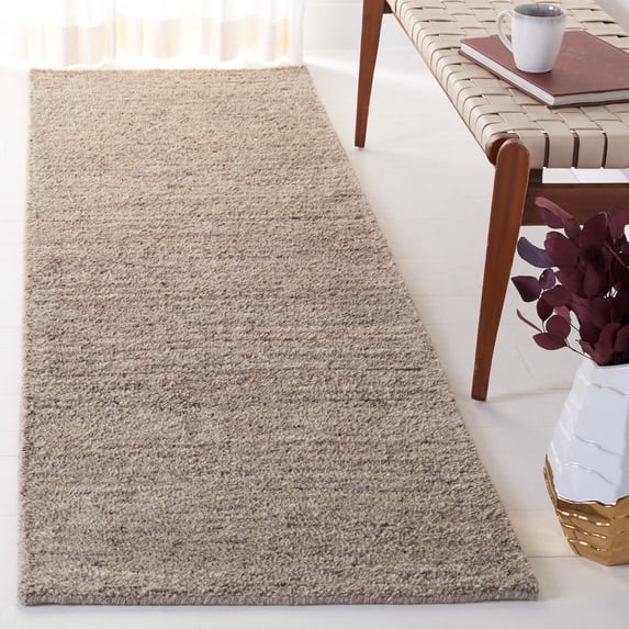 Safavieh Himalaya Flanagan Solid Runner Rug, Light Gray, 2'3" x 8'