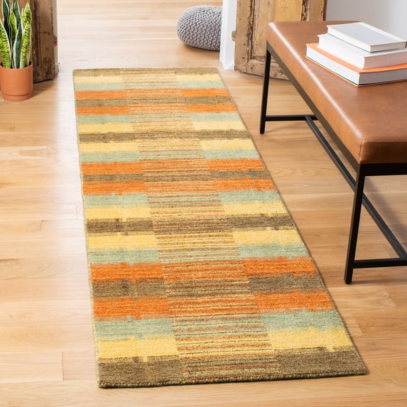 Safavieh Himalaya Gavril Geometric Wool Runner Rug, Multi, 2'3" x 10'