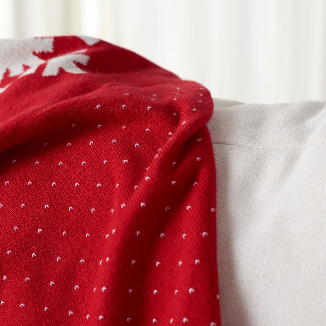 Holiday Snow Red and White Cotton Throw Blanket 50" x 60"