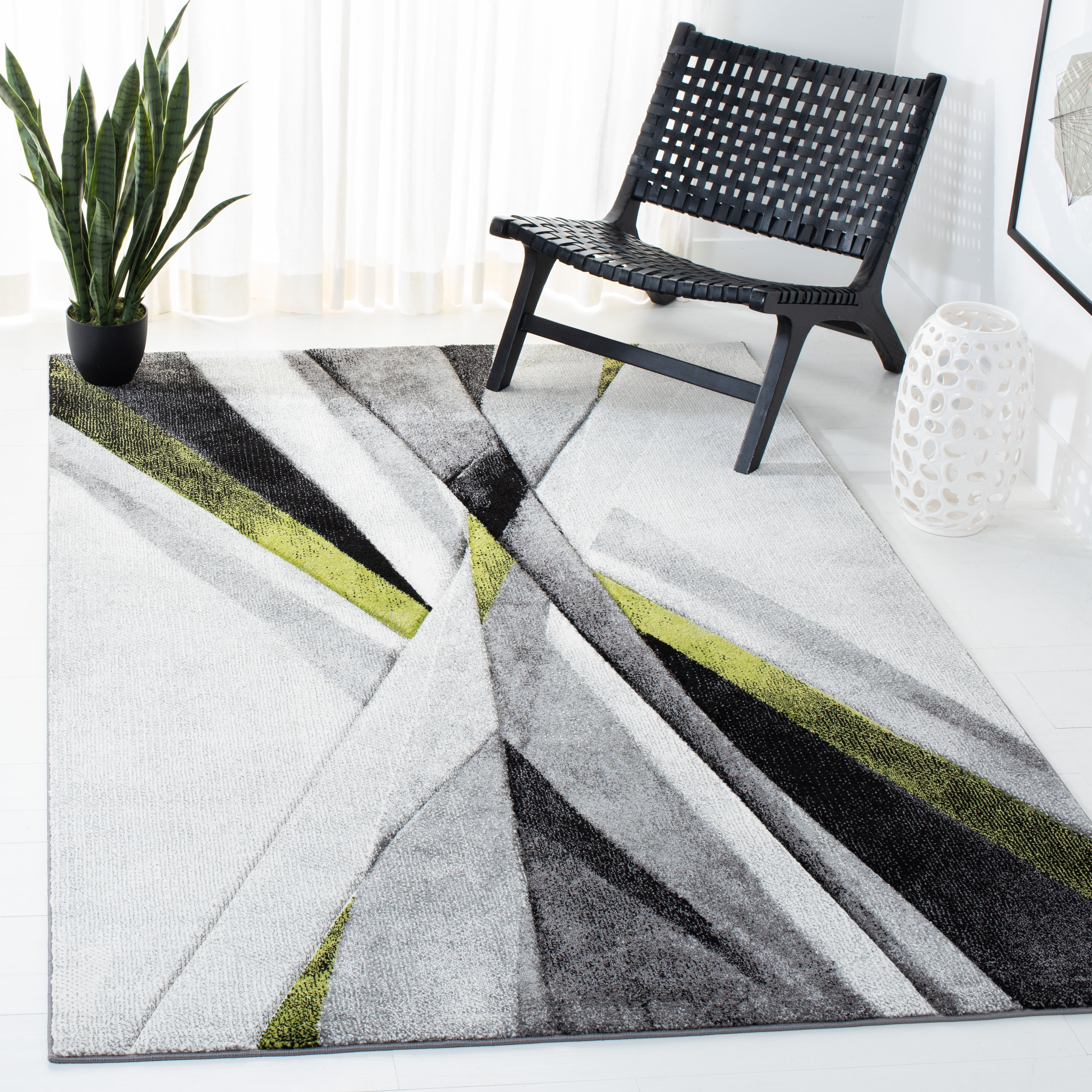 Safavieh Hollywood Jennifer Abstract Area Rug, Gray/Green, 4' x 6'
