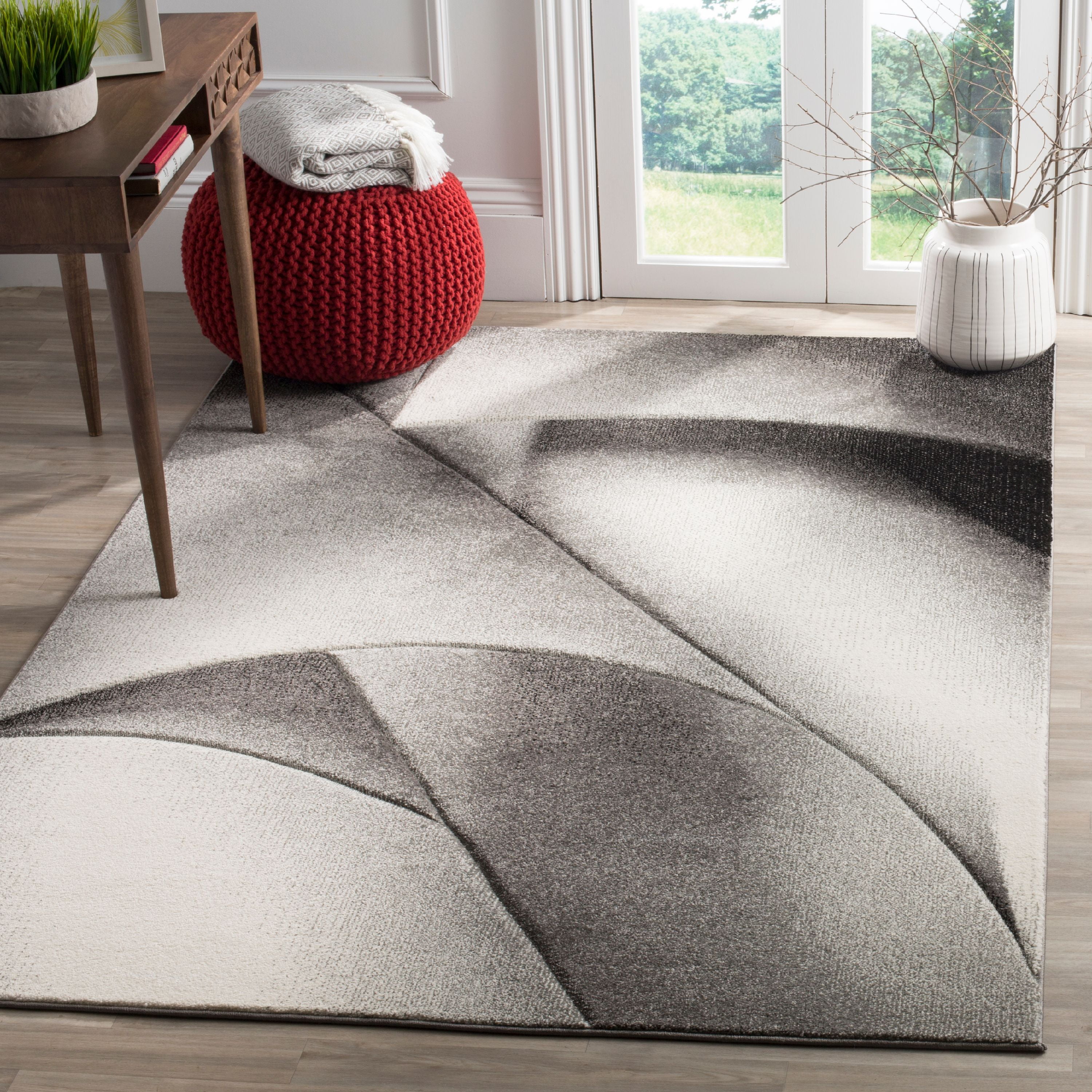 Gray Geometric High Pile 8' x 10' Area Rug