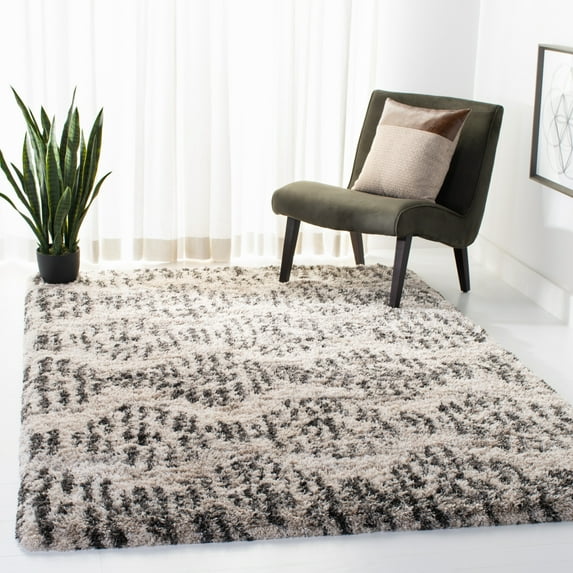 SAFAVIEH Iceland Milton Chevron Shag Area Rug, Cream/Grey, 6' x 9'
