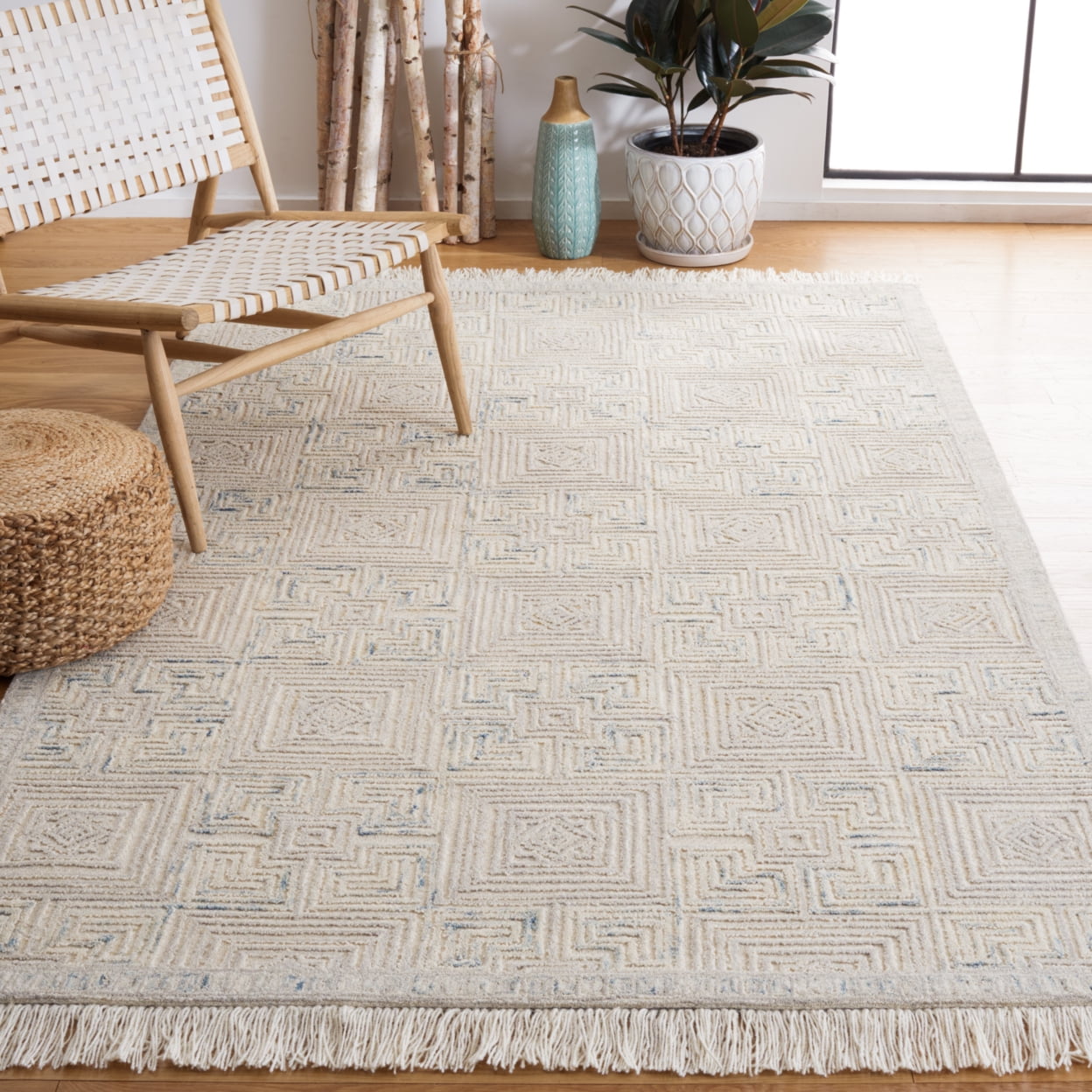 Ivory Hand-Tufted Wool 8' x 10' Rectangular Area Rug