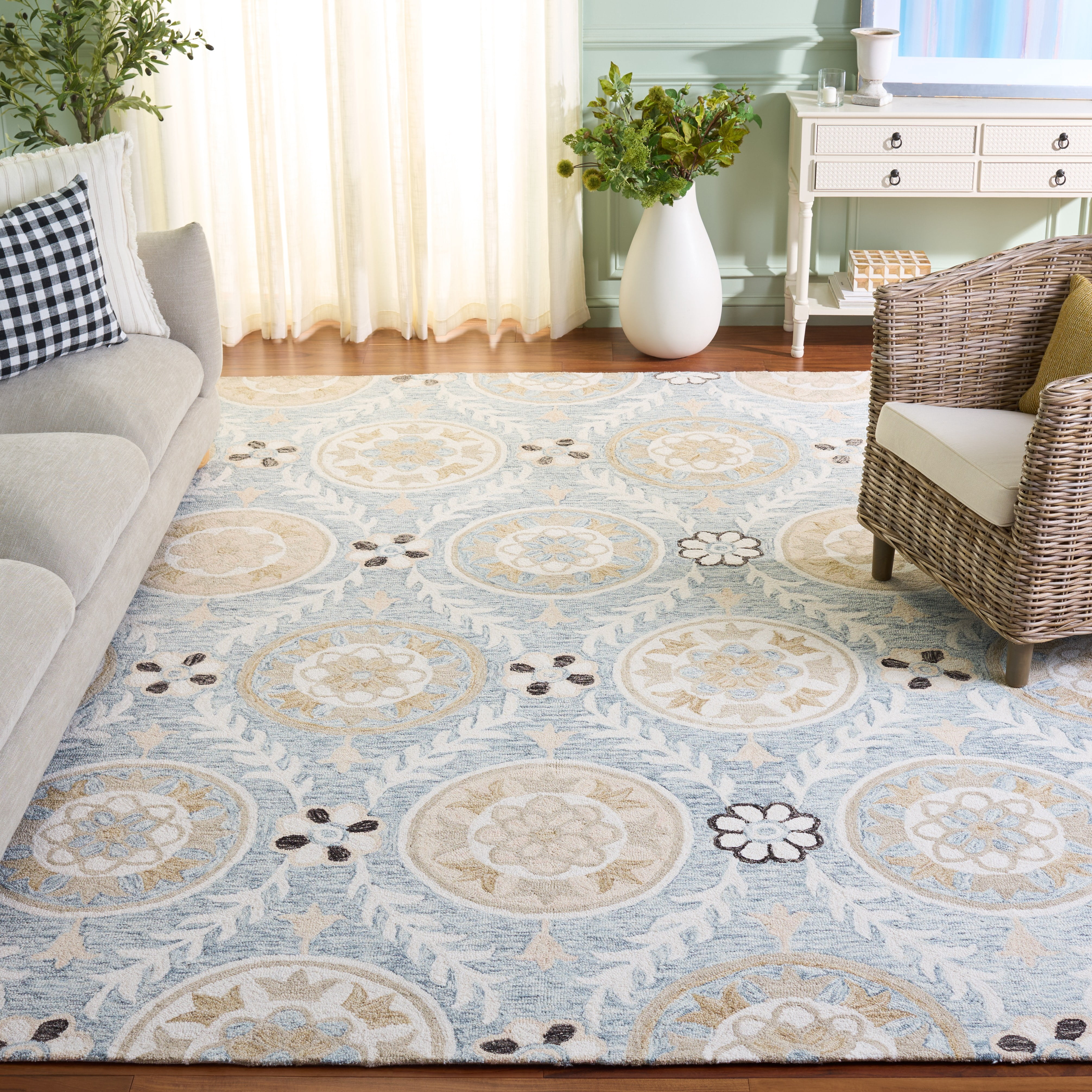 Safavieh Jardin Willoughby Floral Area Rug, Light Gray/Ivory, 8' x 10'