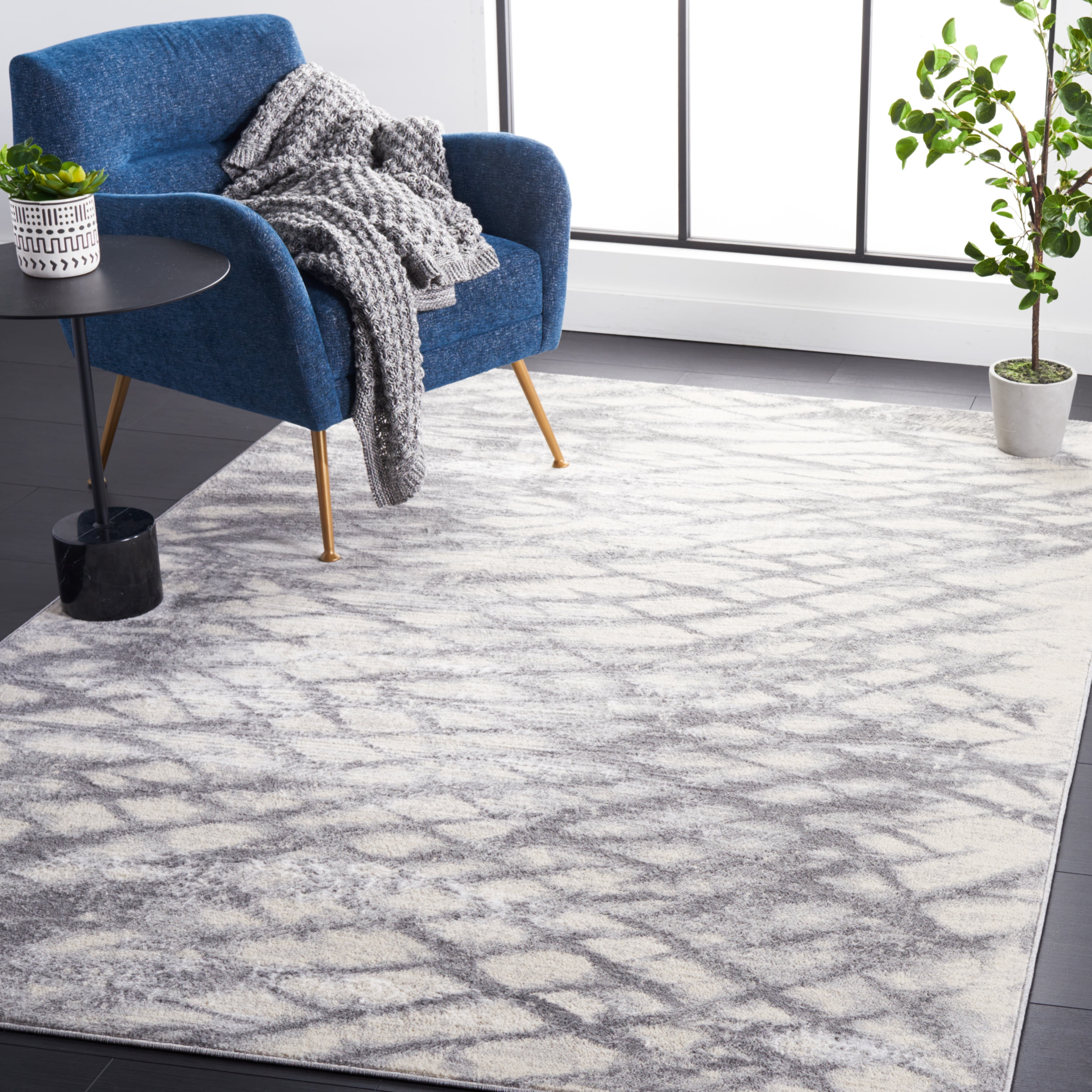 Safavieh Jasper Ida Abstract Area Rug, Gray/Ivory, 4' x 6'