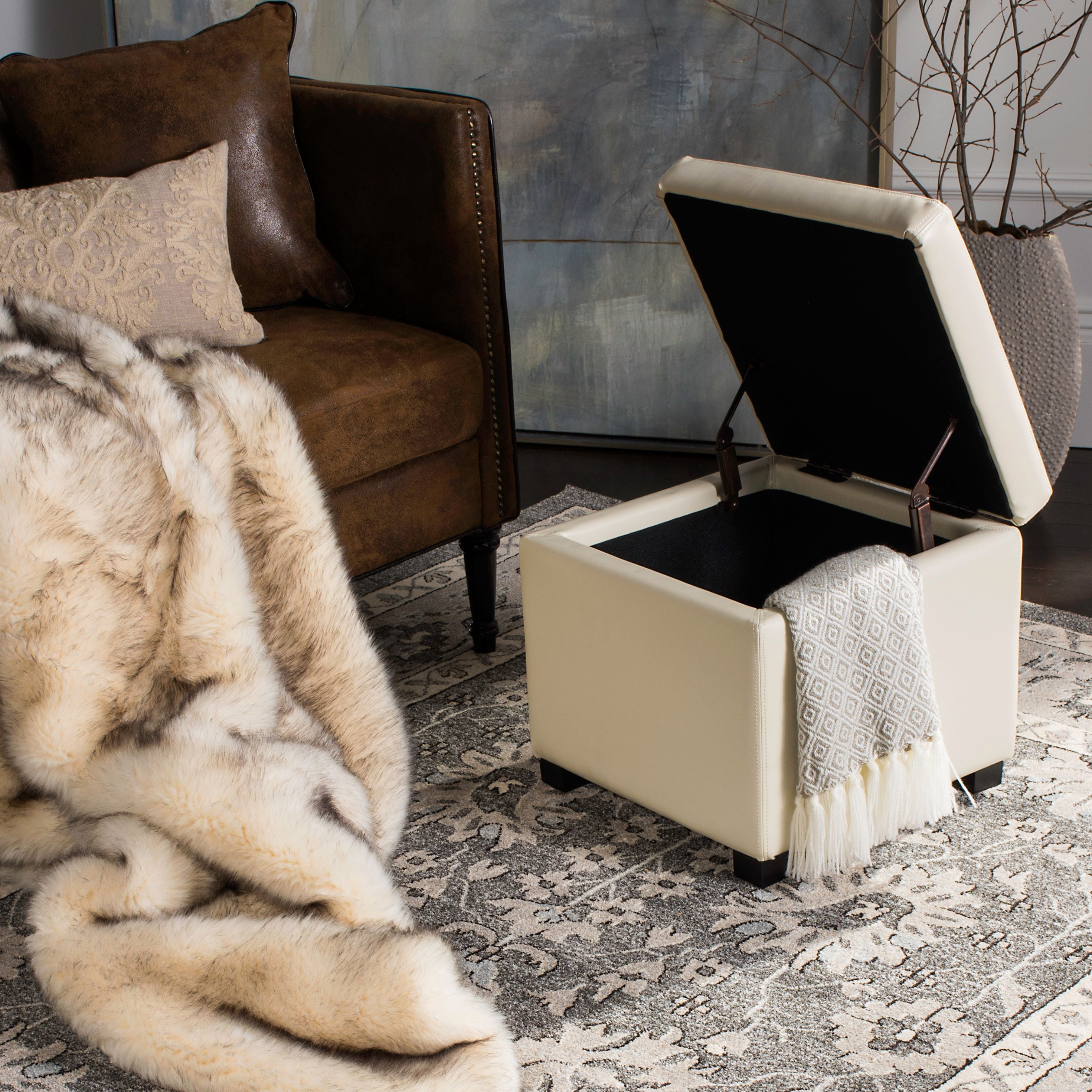 SAFAVIEH Jonathan Modern Glam Single Upholstered Flip Top Ottoman, Off-White