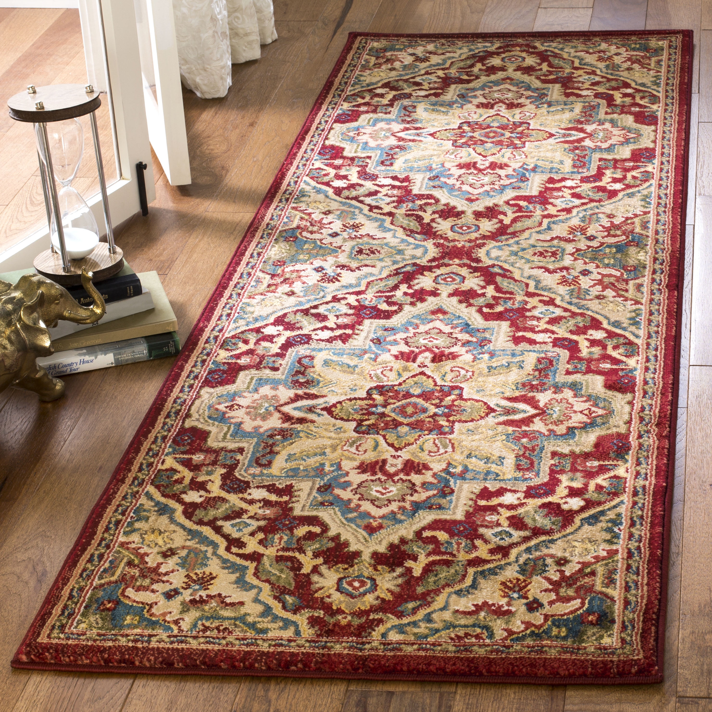 SAFAVIEH Kashan Clyde Traditional Runner Rug, Red/Beige, 2'6