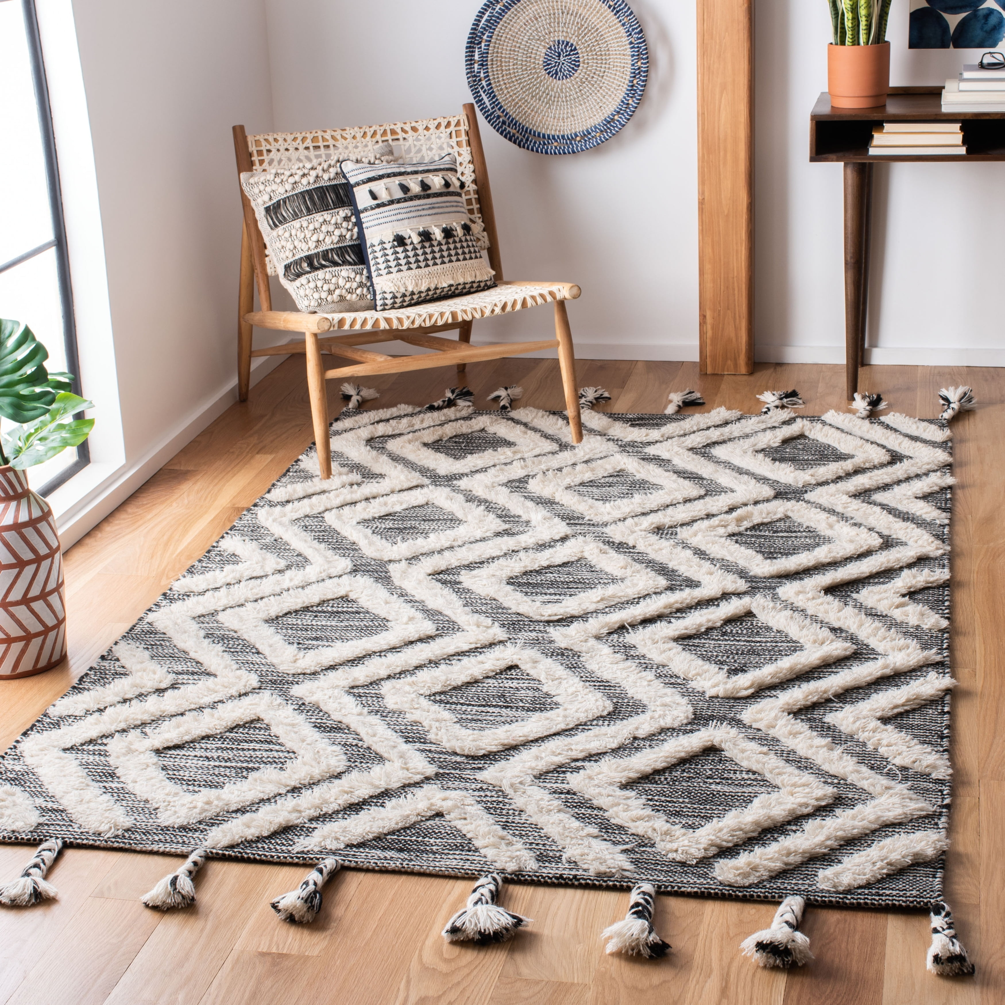 Hand-Knotted Black/Ivory Geometric Wool Area Rug, 3' x 5'