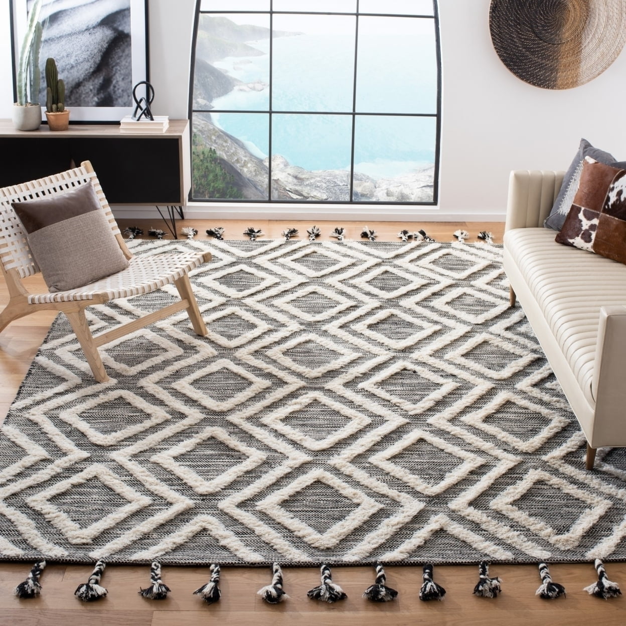 Hand-Knotted Black/Ivory Geometric Wool Area Rug, 3' x 5'