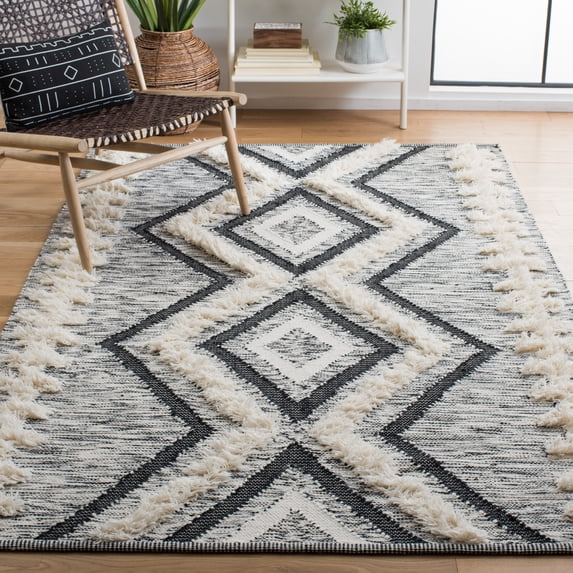 Safavieh Kenya Brandy Southwestern Area Rug, Ivory/Black, 8' x 10'