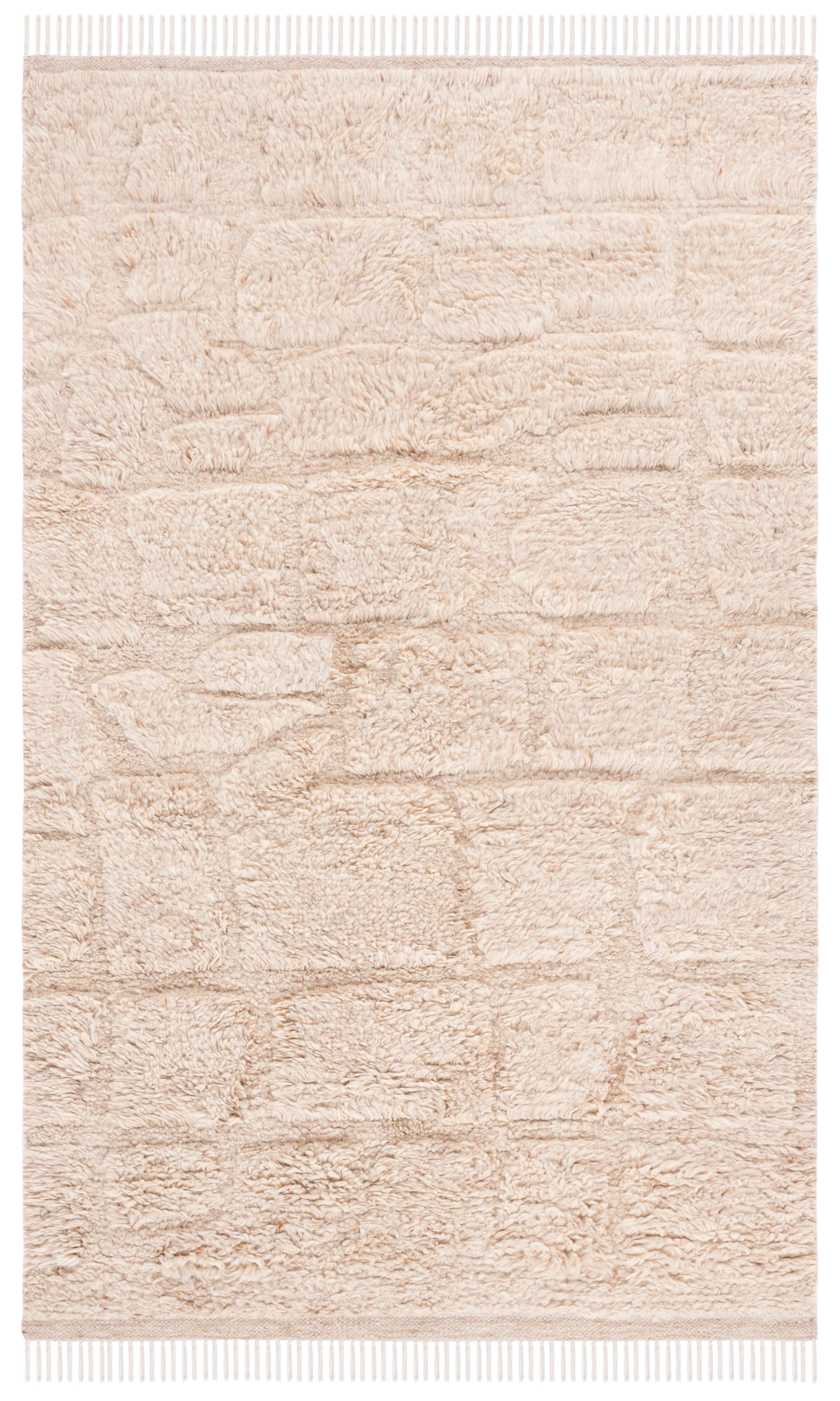 SAFAVIEH Kenya Chanelle Distressed Area Rug, Beige, 4' x 6'