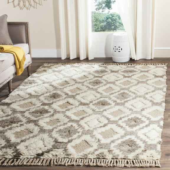 SAFAVIEH Kenya Irene Geometric Fringe Area Rug, Natural, 6' x 9'