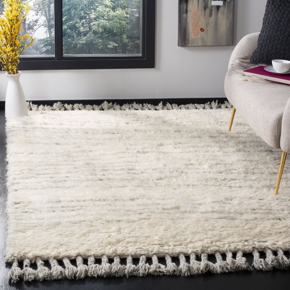 SAFAVIEH Kenya KNY351A Hand-knotted Ivory / Grey Rug
