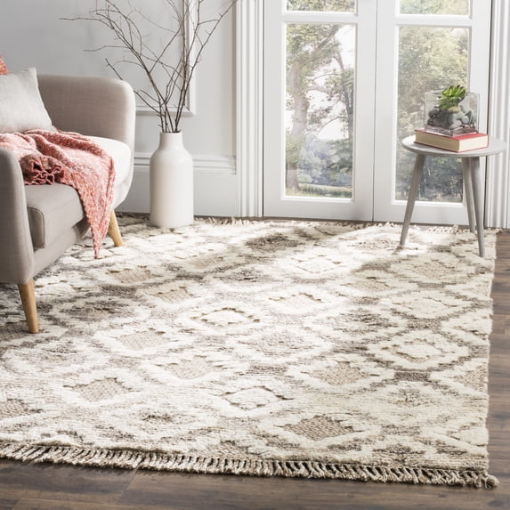 Safavieh Kenya Irene Geometric Area Rug, Natural, 5' x 8'