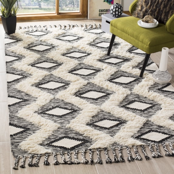 Safavieh Kenya Aniyah Geometric Area Rug, Black/Ivory, 5' x 8'