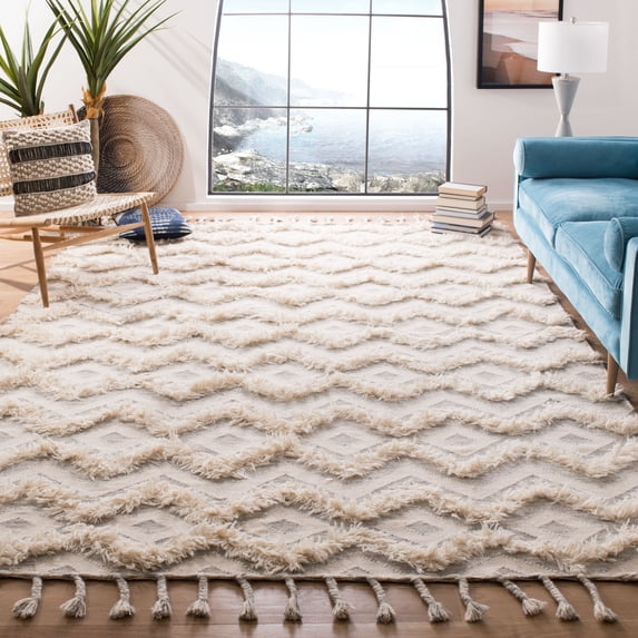 Safavieh Kenya Karina Geometric Area Rug, Gray/Ivory, 8' x 10'