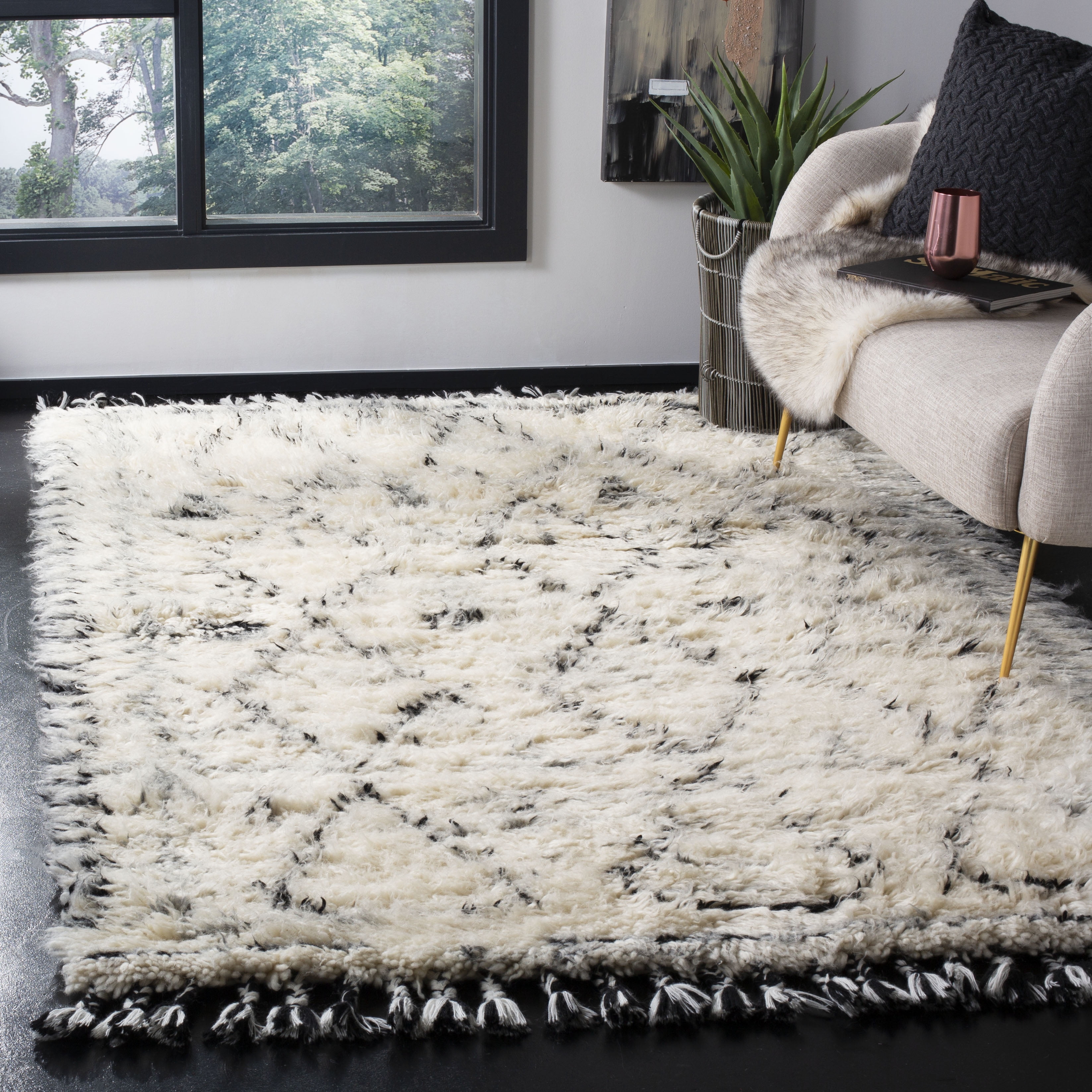 Ivory and Black Hand-Knotted Wool Area Rug with Fringe