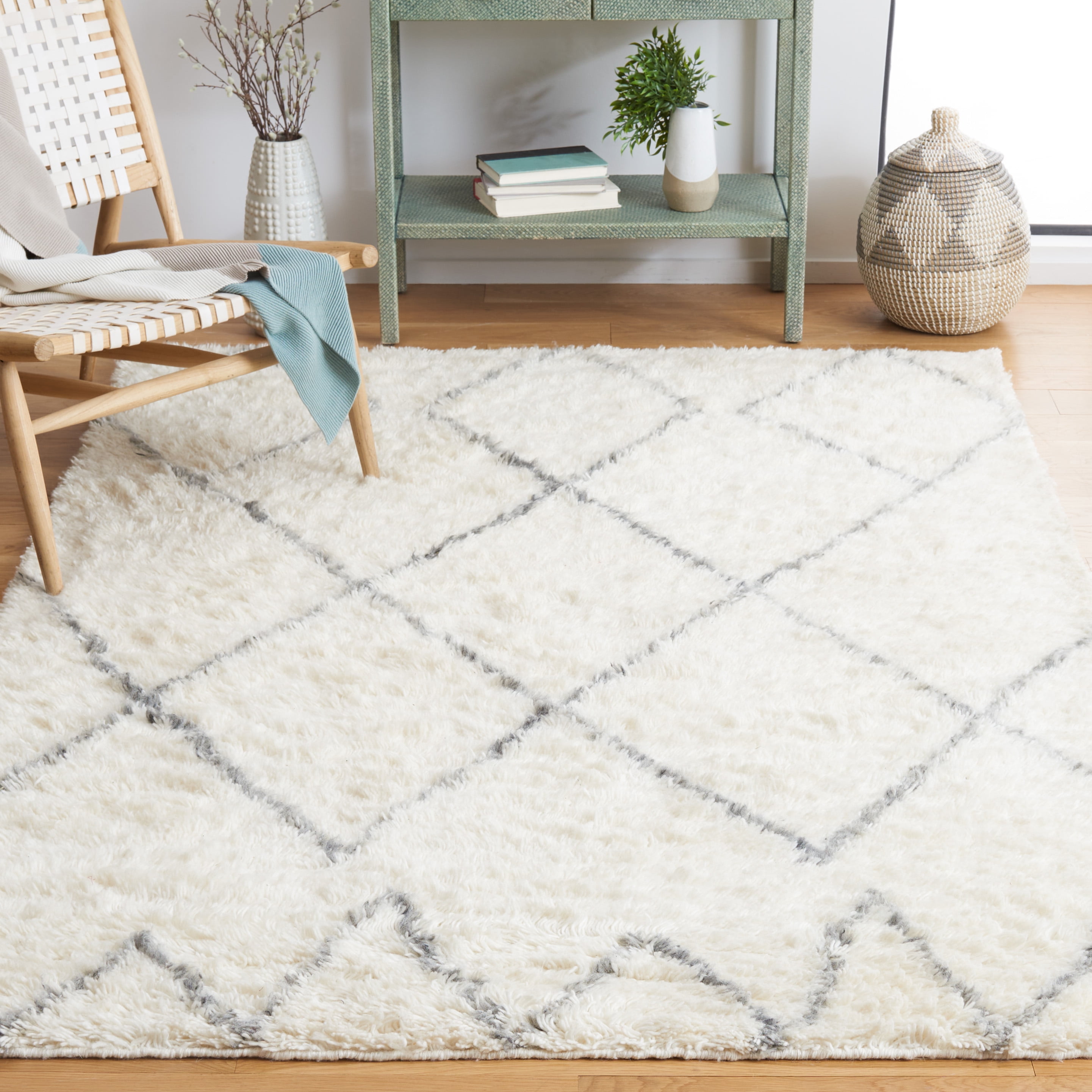Safavieh Kenya Marnie Diamond Area Rug, Ivory/Gray, 8' x 10'