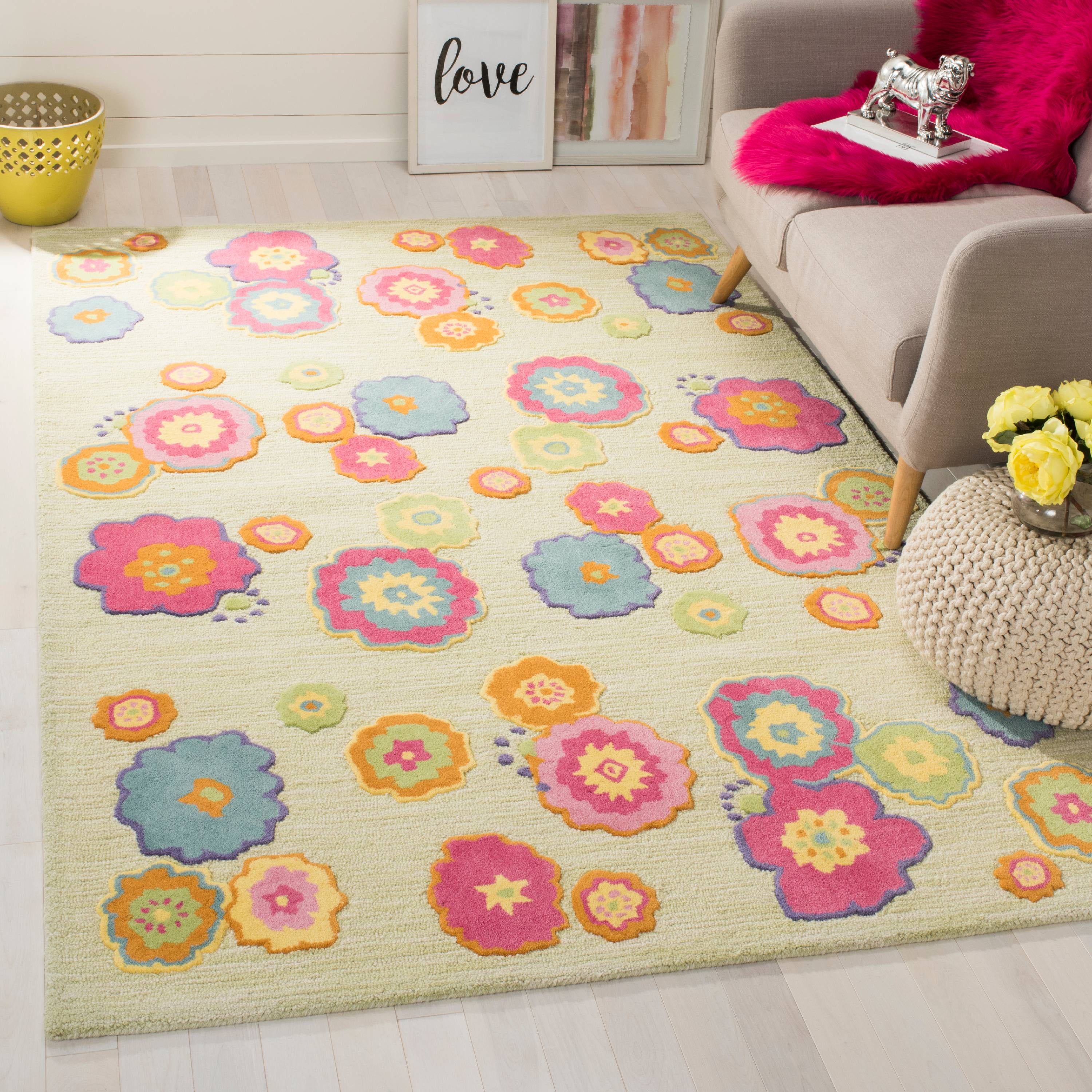 SAFAVIEH Kids Alene Floral Area Rug, Light Green/Multi, 4' x 6