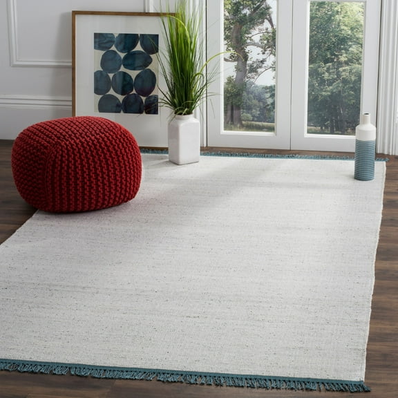 SAFAVIEH Kilim Constantina Solid Area Rug, Ivory/Grey, 4' x 6'