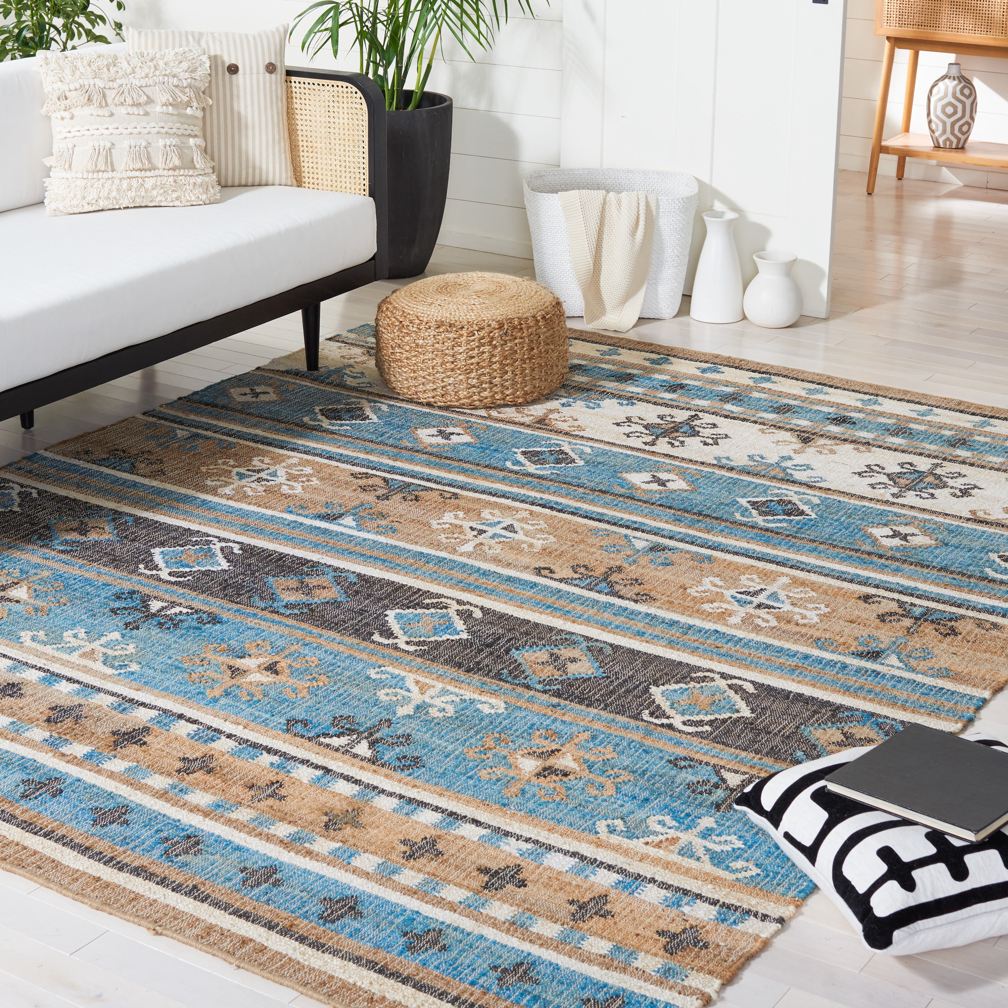 Safavieh Kilim Elsie Tribal Area Rug, Blue/Ivory, 9' x 12'
