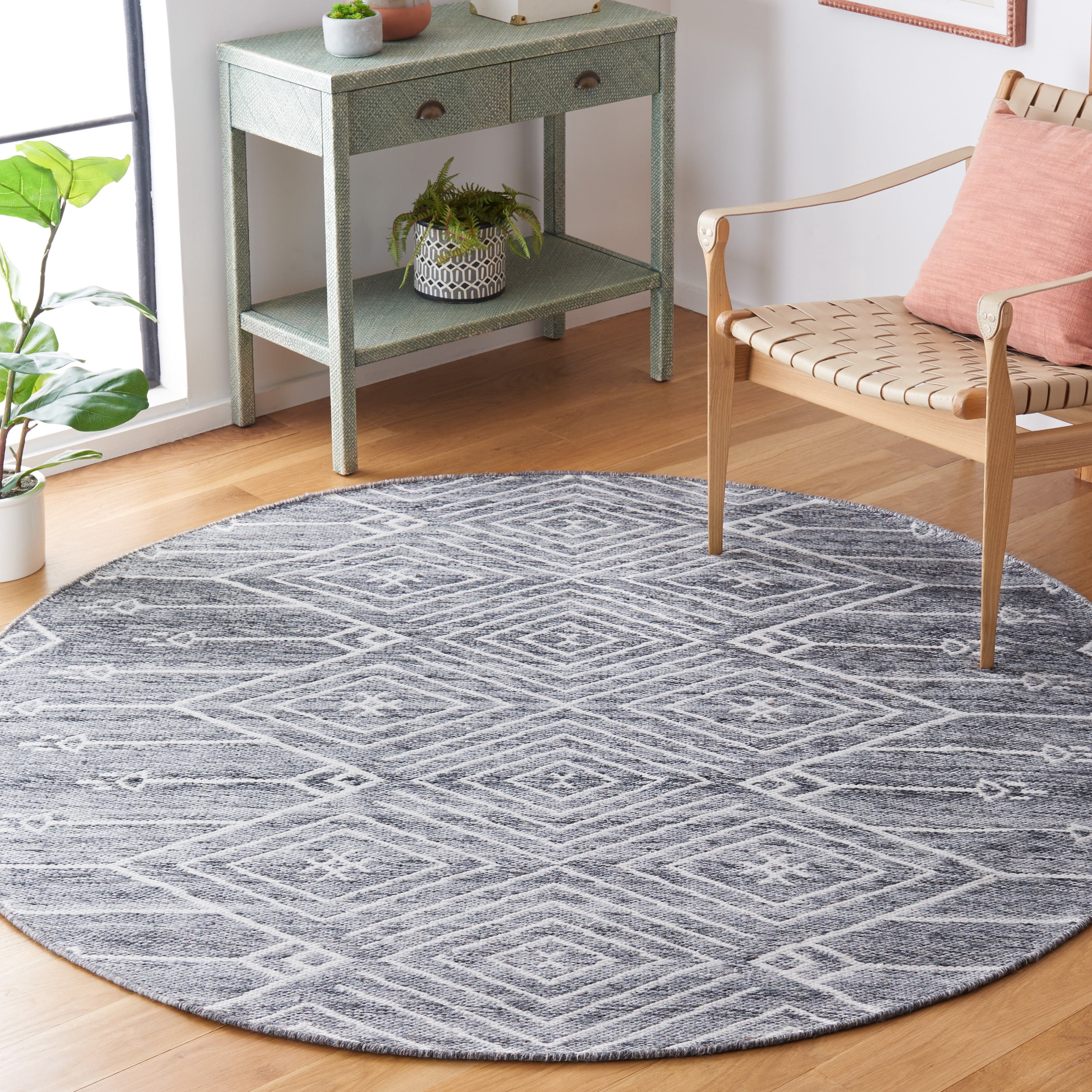 Safavieh Kilim George Geometric Polyester Area Rug, Gray/Ivory, 6' x 6' Round