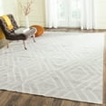 thumbnail image 1 of SAFAVIEH Kilim Lorcan Geometric Diamonds Area Rug, Silver/Ivory, 5' x 8', 1 of 5