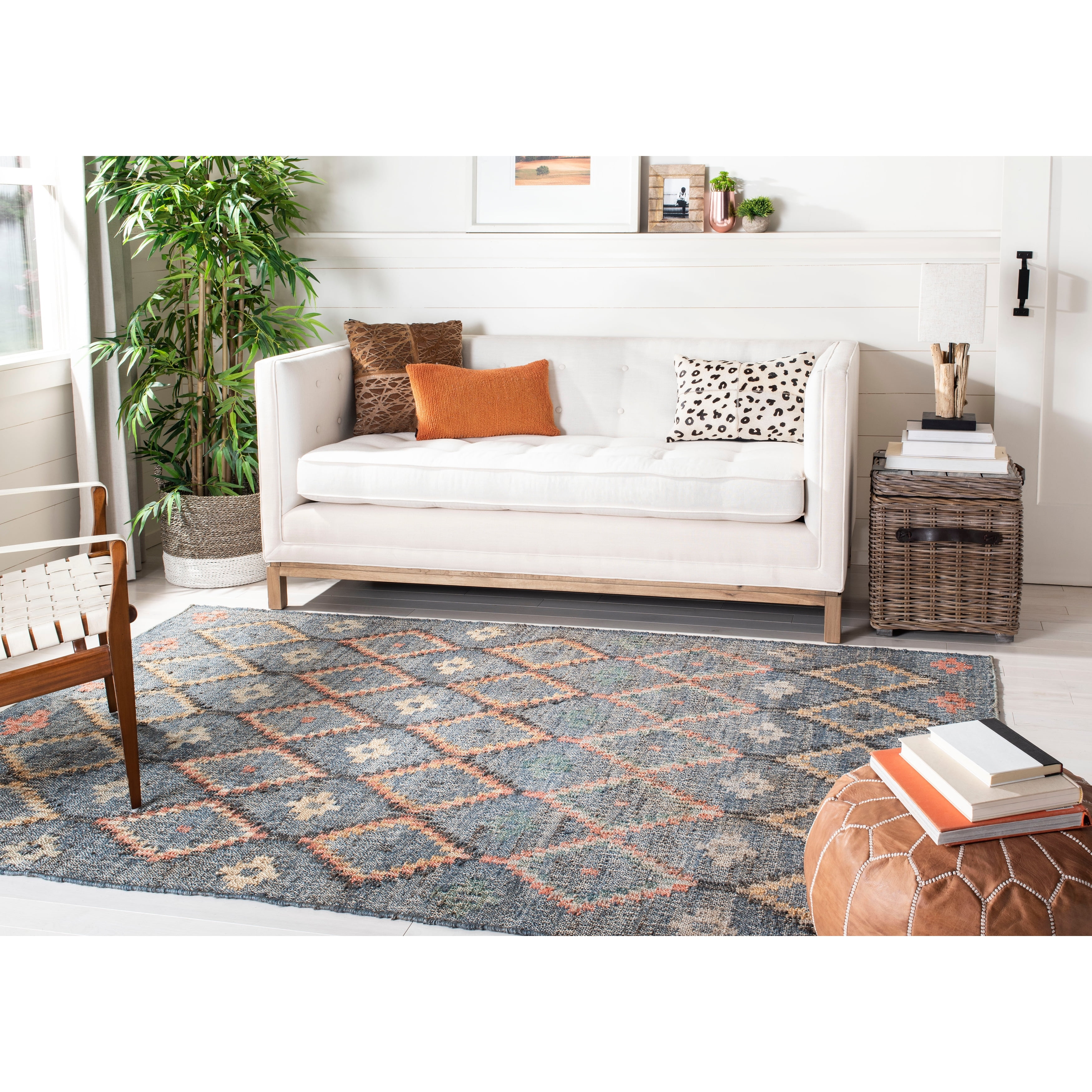 SAFAVIEH Kilim Mendoza Geometric Floral Area Rug, Charcoal/Gold, 5' x 8'
