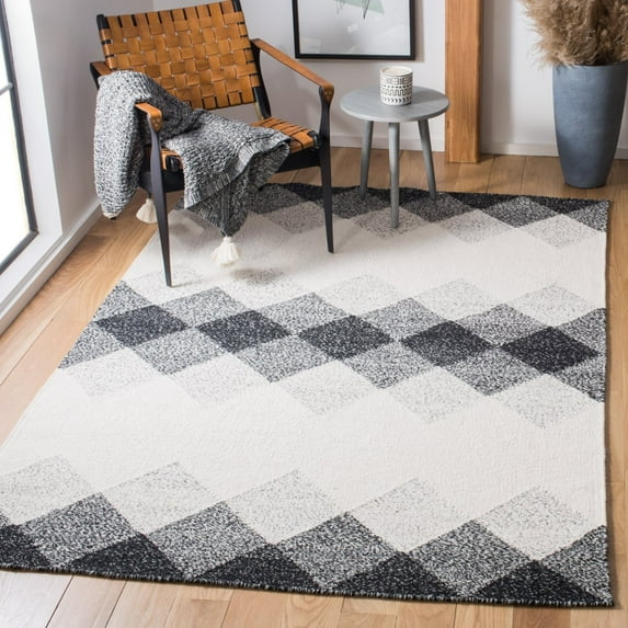 SAFAVIEH Kilim Milton Diamond Area Rug, Black/Ivory, 4' x 6'
