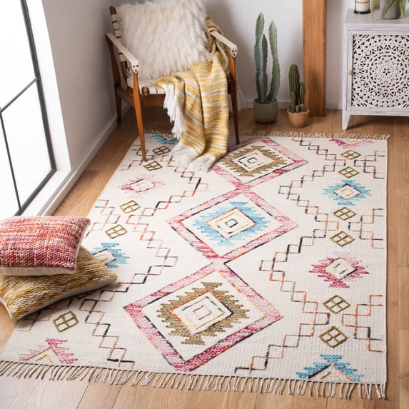 Safavieh Kilim Rado Tribal Wool Area Rug, Ivory/Pink, 5' x 8'