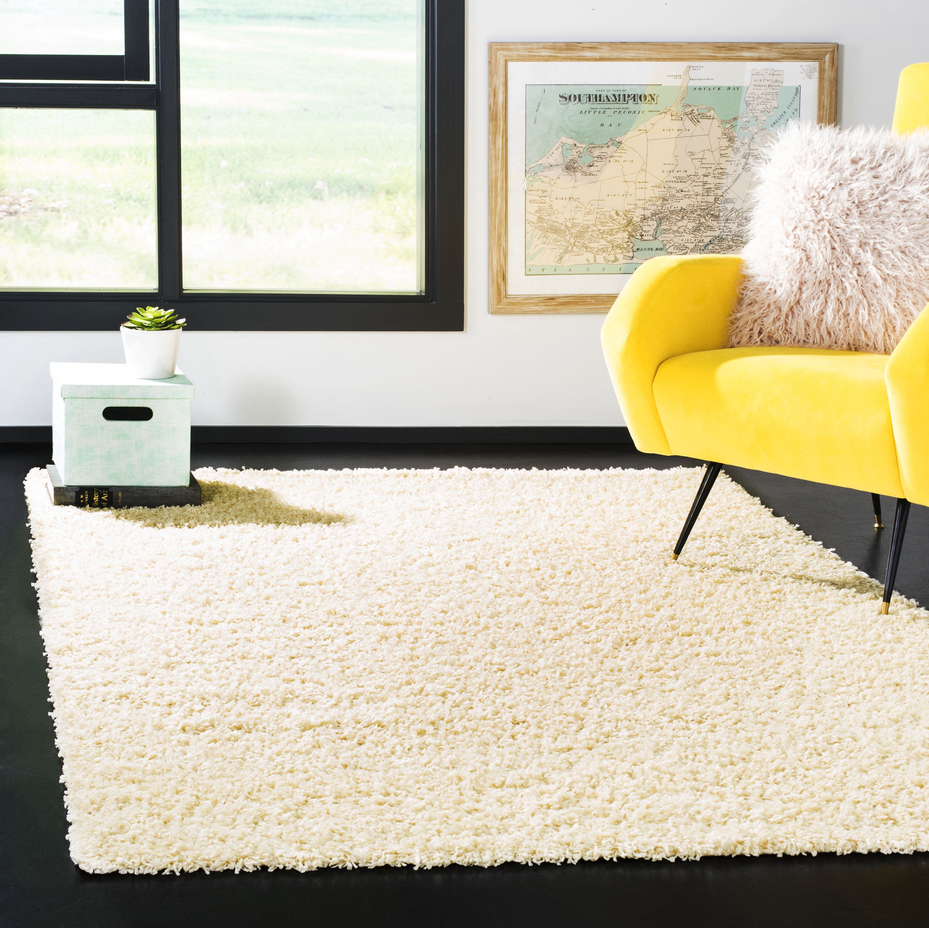 Ivory Square Hand-knotted Shag Rug, 6'7" x 6'7"