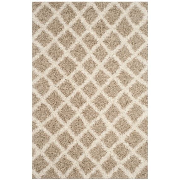 SAFAVIEH Layla Geometric Plush Shag Area Rug, Beige/Ivory, 5'1" x 7'6"