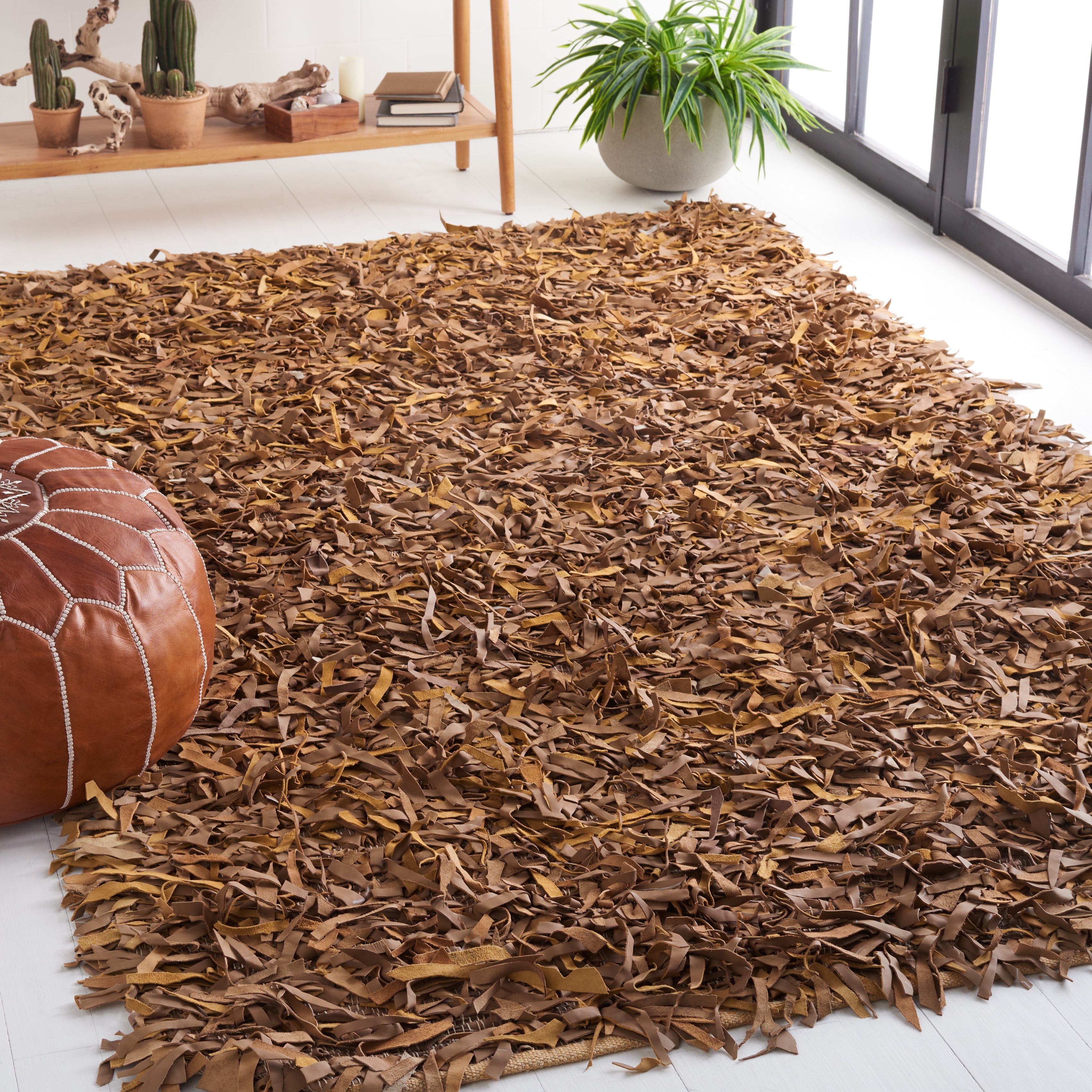 Safavieh Leather Dimitri Solid Shag Area Rug, Light Gold, 5' x 8'