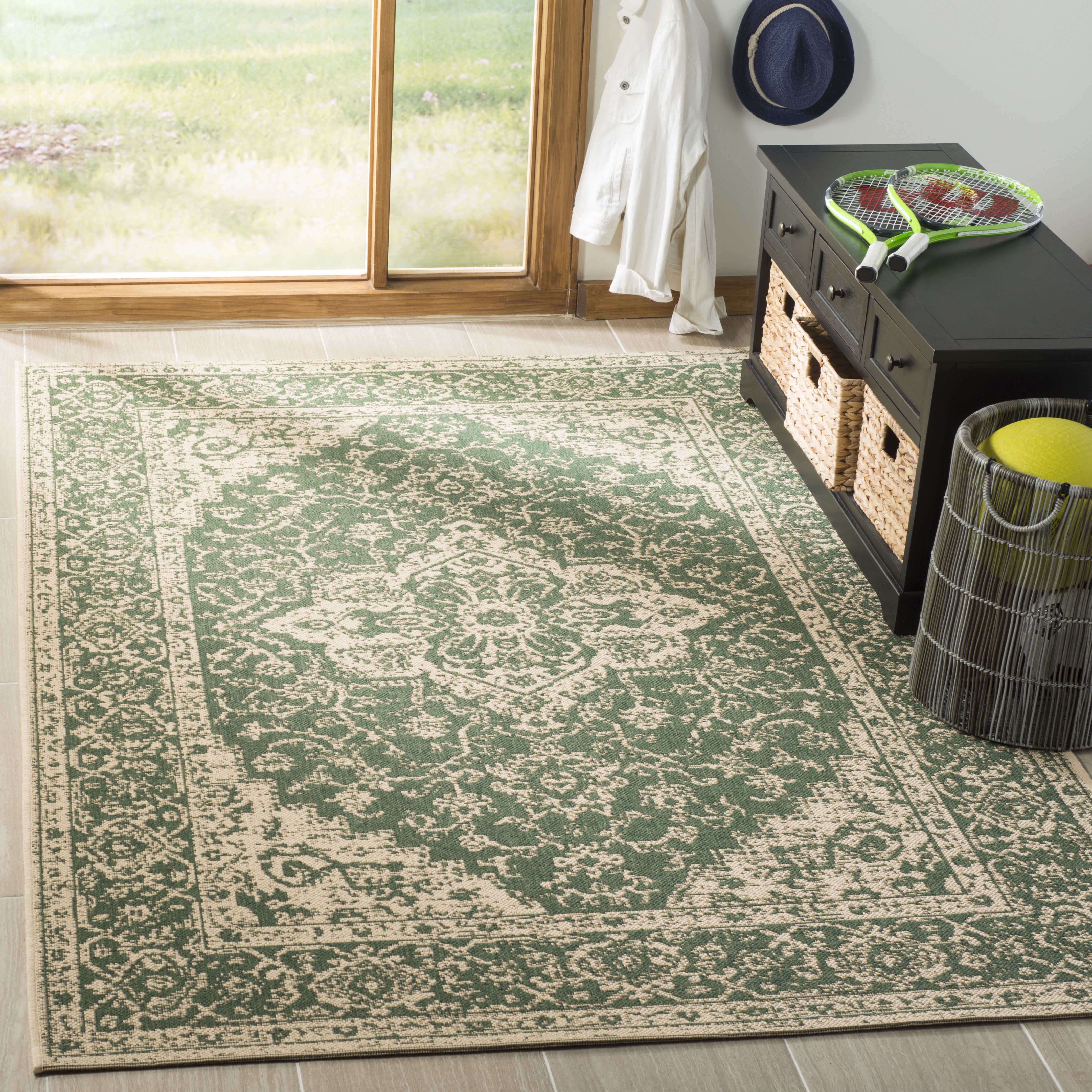 SAFAVIEH Linden Andreas Traditional Area Rug, Green/Cream, 8' x 10'
