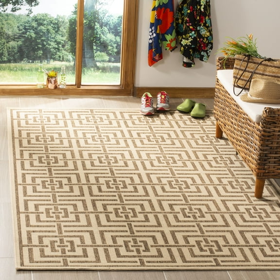 Safavieh Linden Derbhile Geometric Indoor/Outdoor Area Rug, Cream/Beige, 4' x 6'