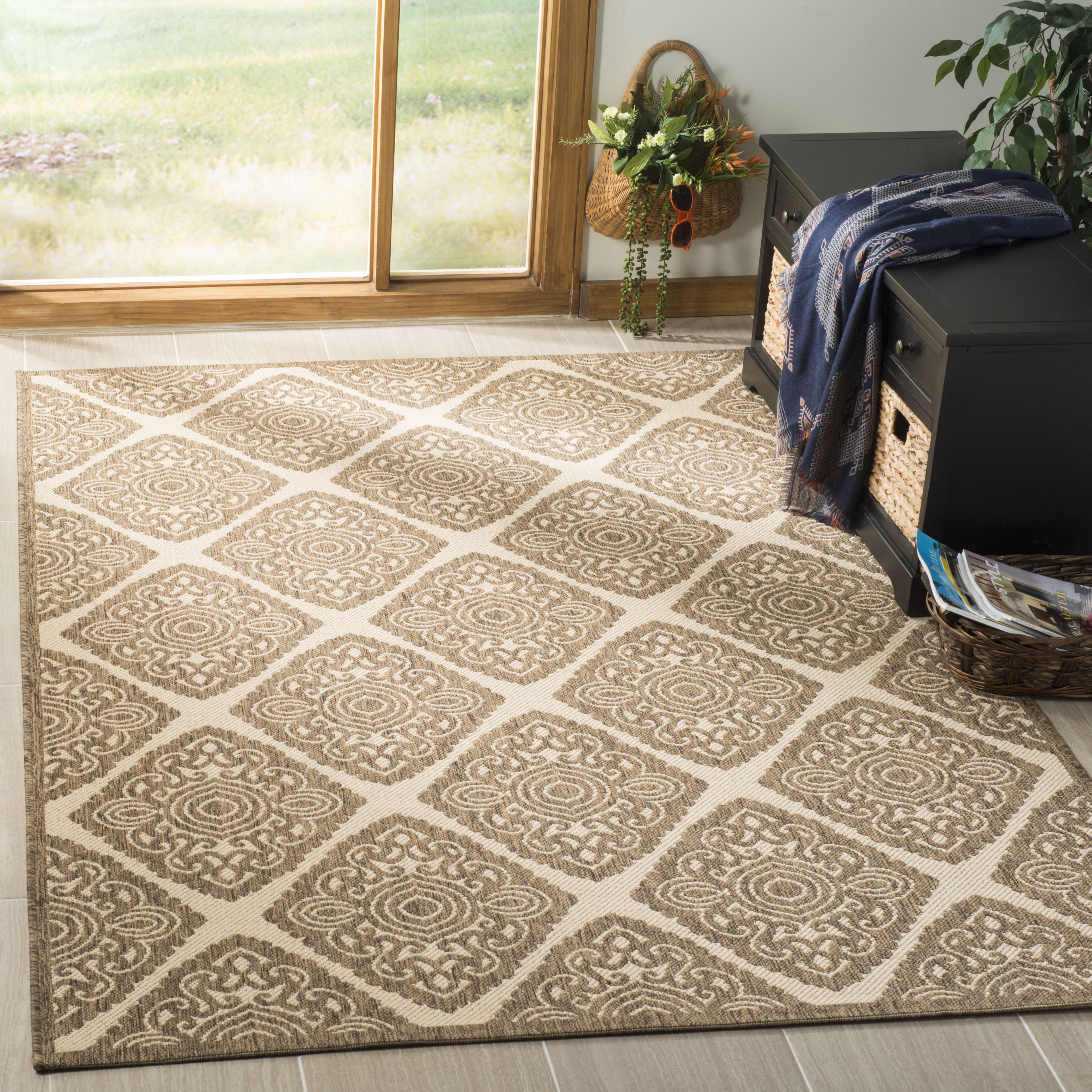Contemporary Chic Cream/Beige Geometric Area Rug, 4' x 6'